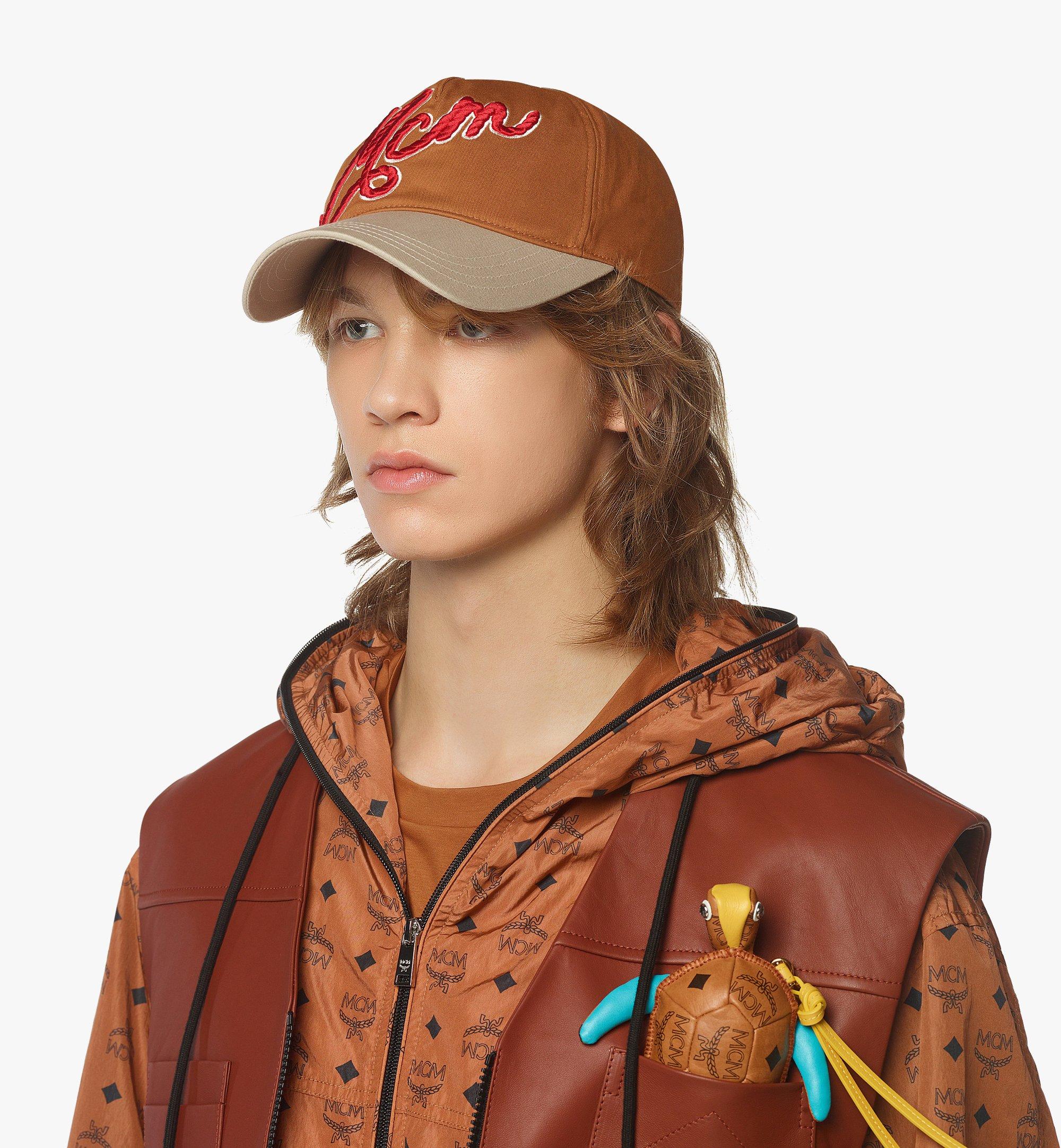 MCM Kappe aus Baumwoll-Twill mit Logo-Stickerei Cognac MECFSMM07CO001 Noch mehr sehen 2