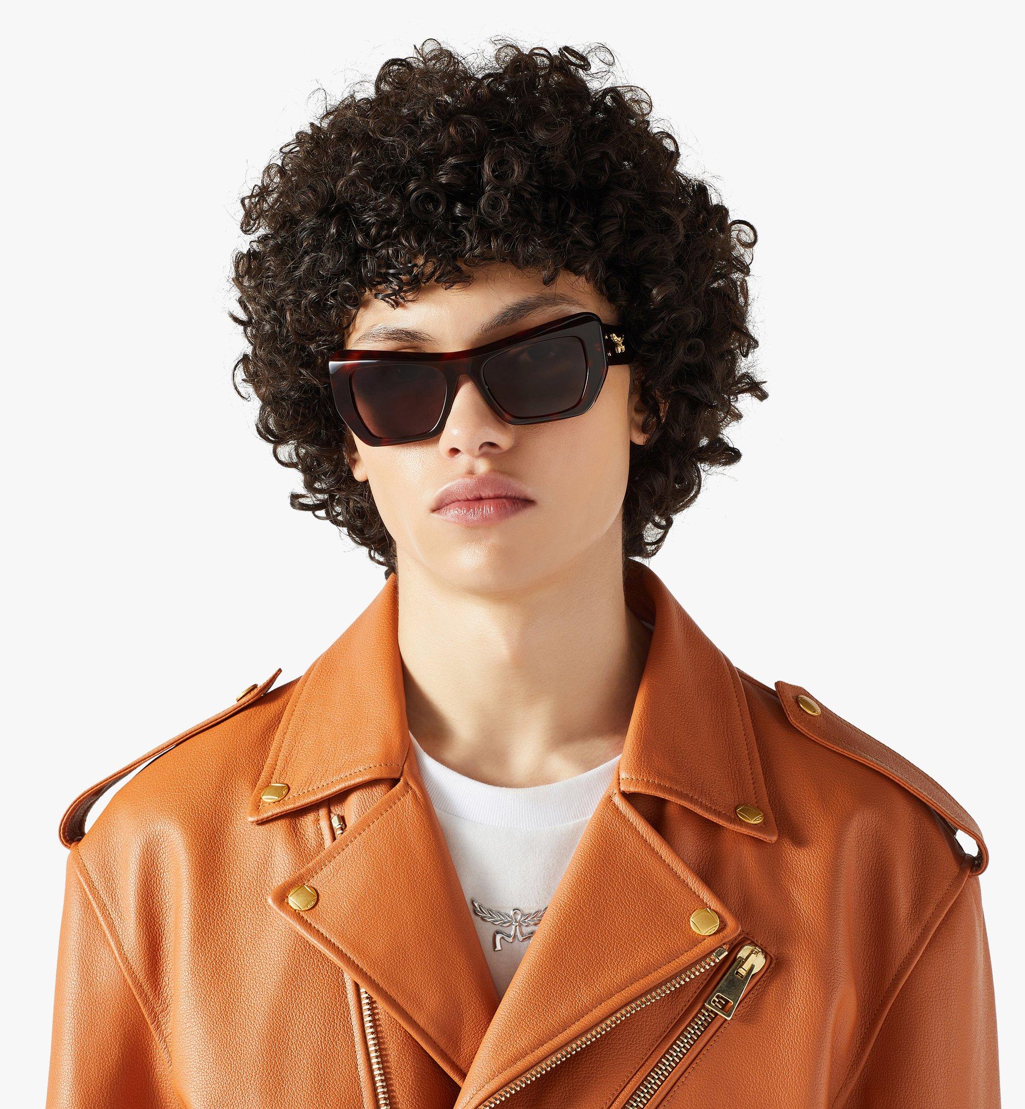 MCM Unisex Quadratische Sonnenbrille Brown MEGESMM04NH001 Noch mehr sehen 3