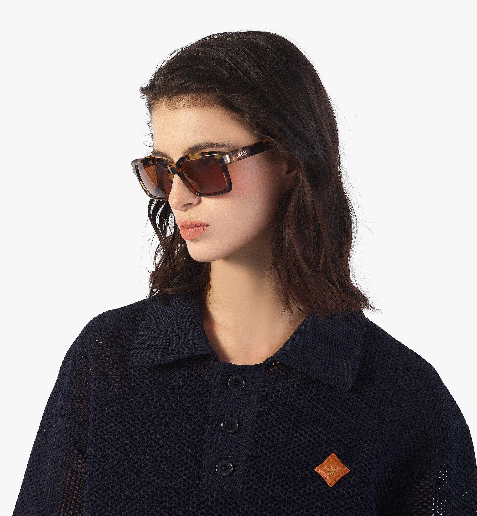 One Size Oversized Square Sunglasses Brown | MCM ®US display picture 3