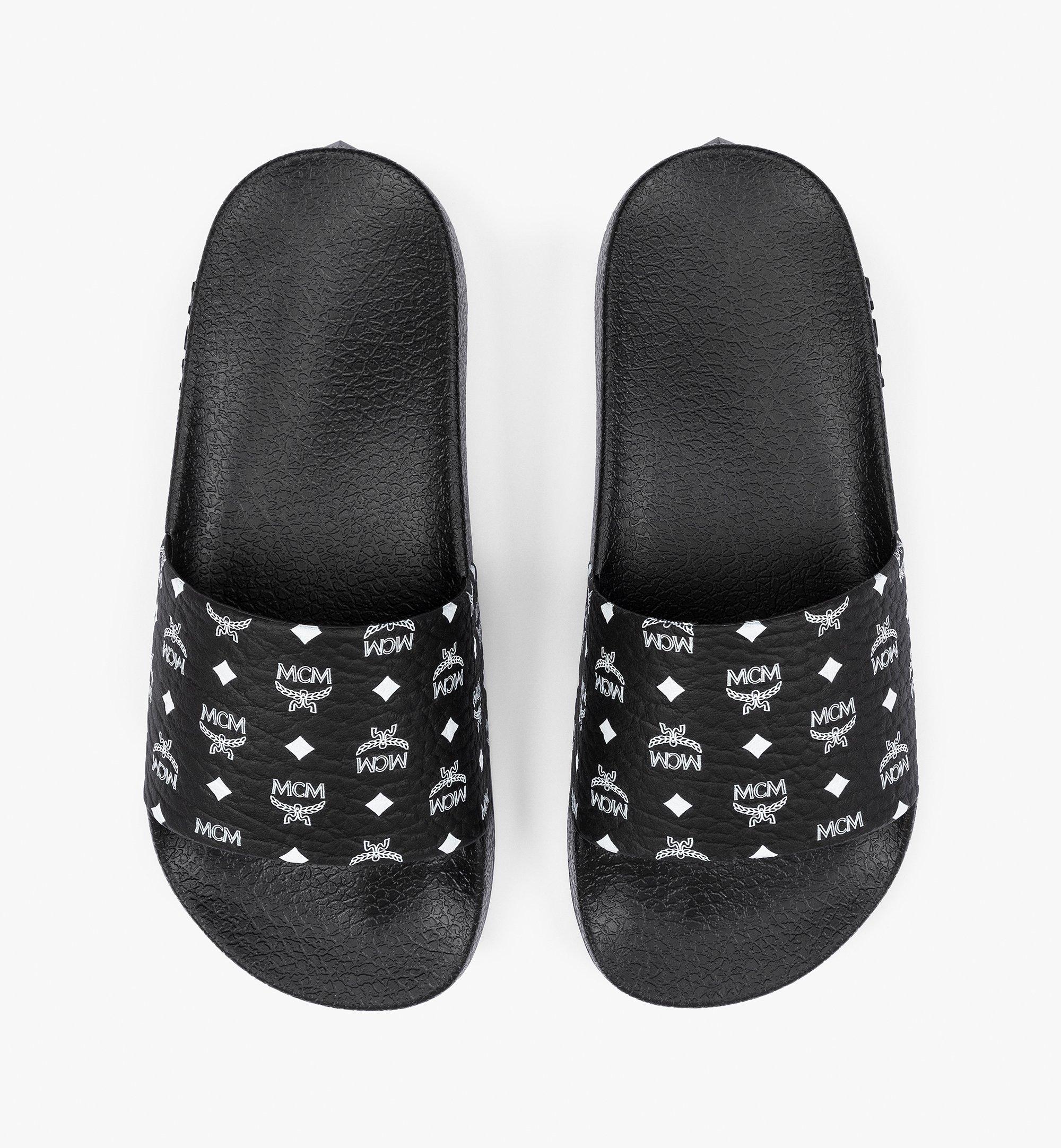 trendy rubber slides