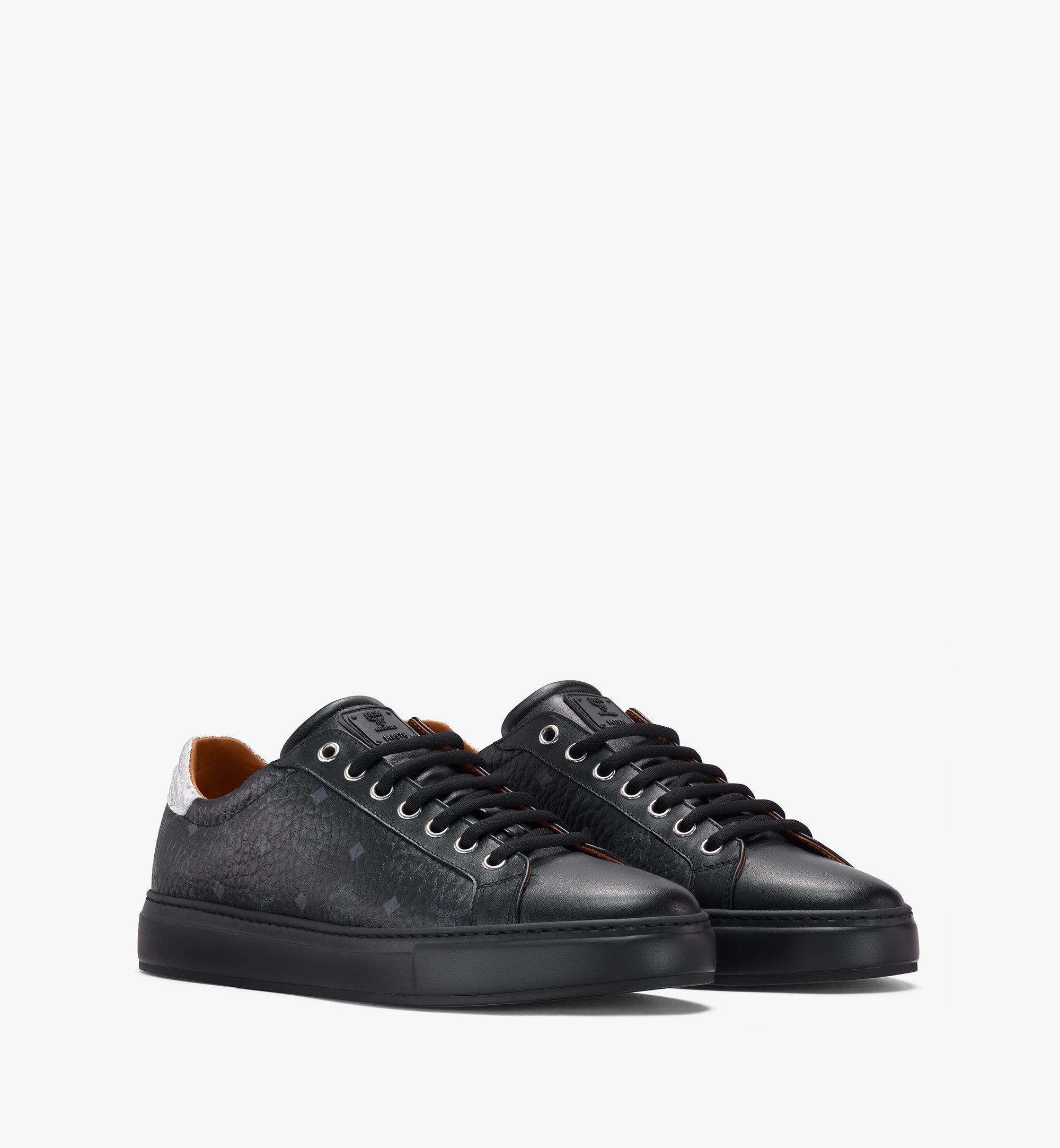 mcm low top trainers in visetos
