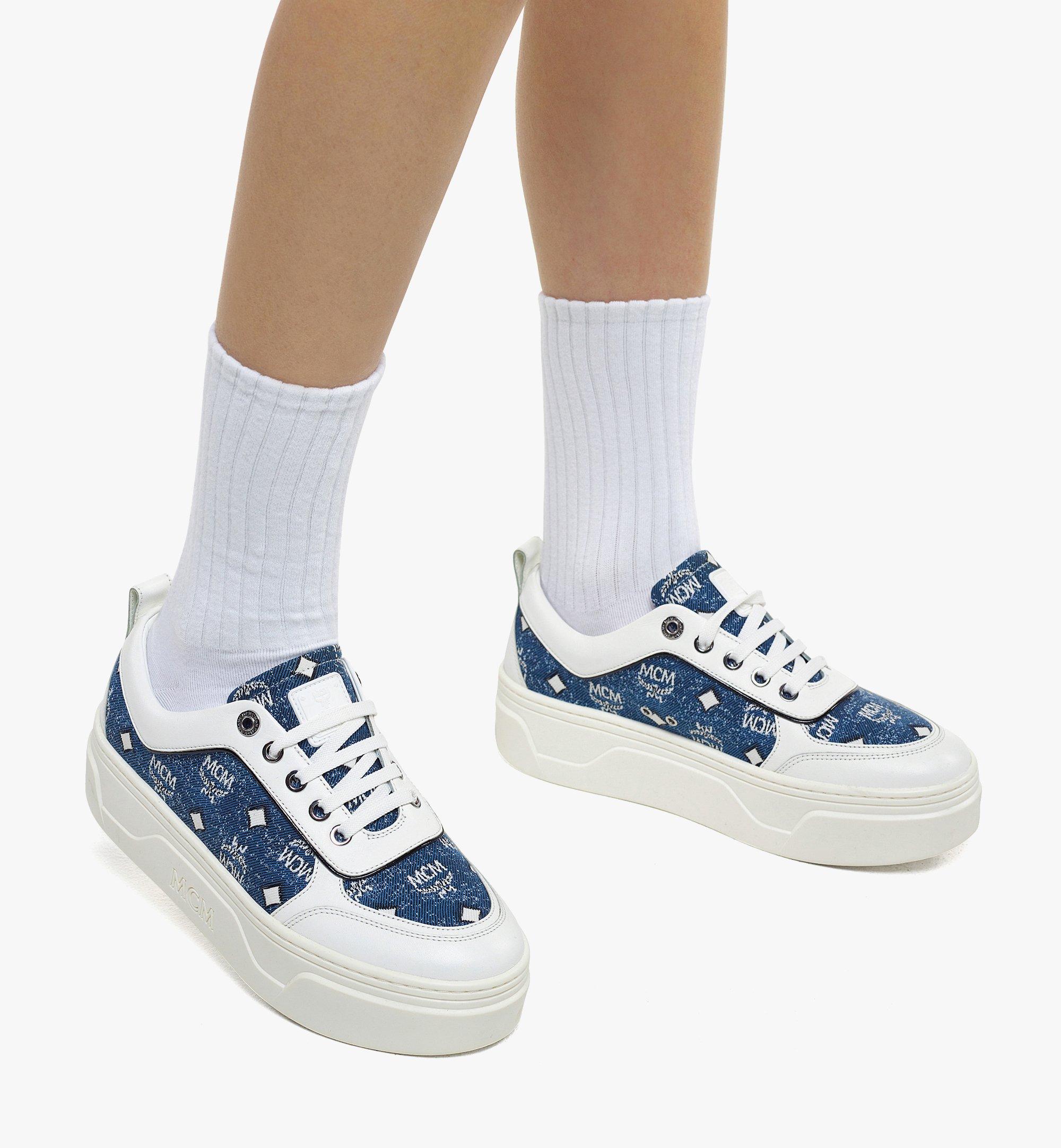MCM Skyward Platform Sneakers in Vintage Denim Jacquard Blue MESDSSW01LE039 ほかの角度から見る 2