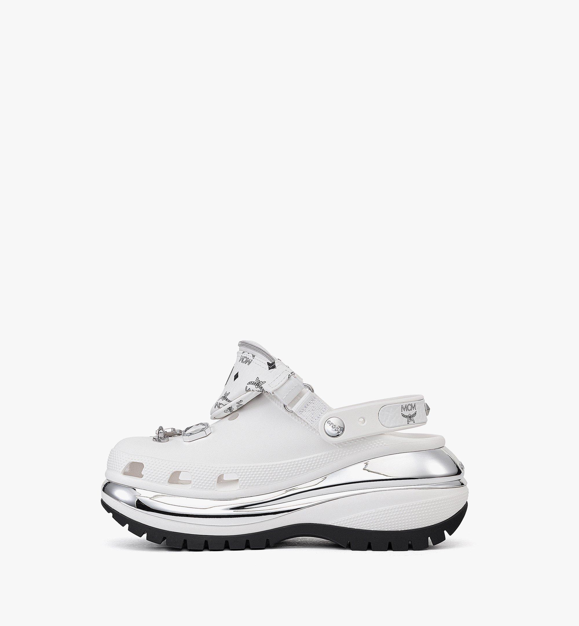 MCM MCM x CROCS メガクラッシュ クロッグ ベルトバッグ ブレスレット付き White MEXDAMM08WT465 ほかの角度から見る 1