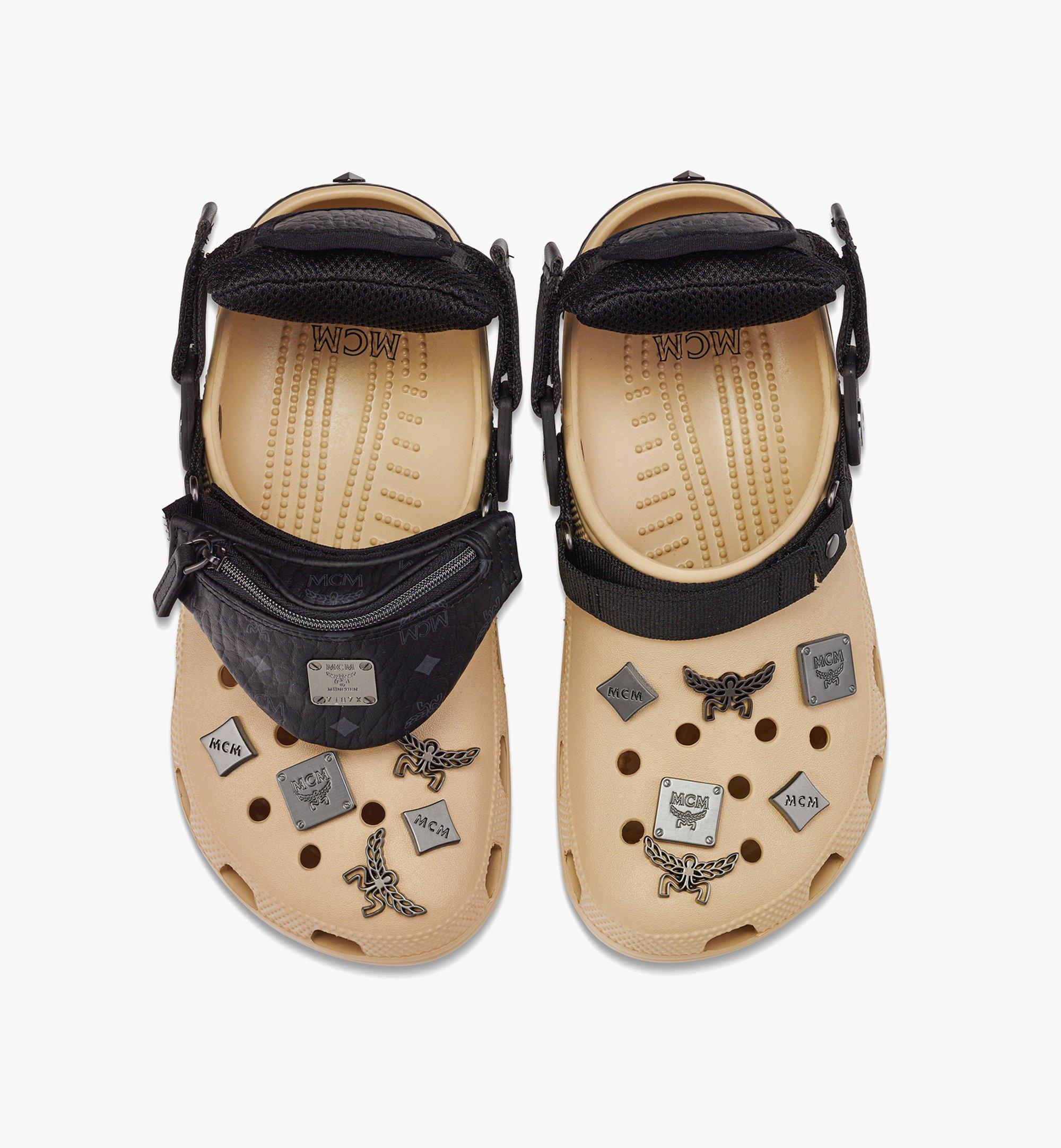 [MCM x CROCS] クラシッククログ (ベルトバッグ ブレイスレット) 関税込☆MCM x CROCS☆クラシッククログ バッグ ブレイスレット