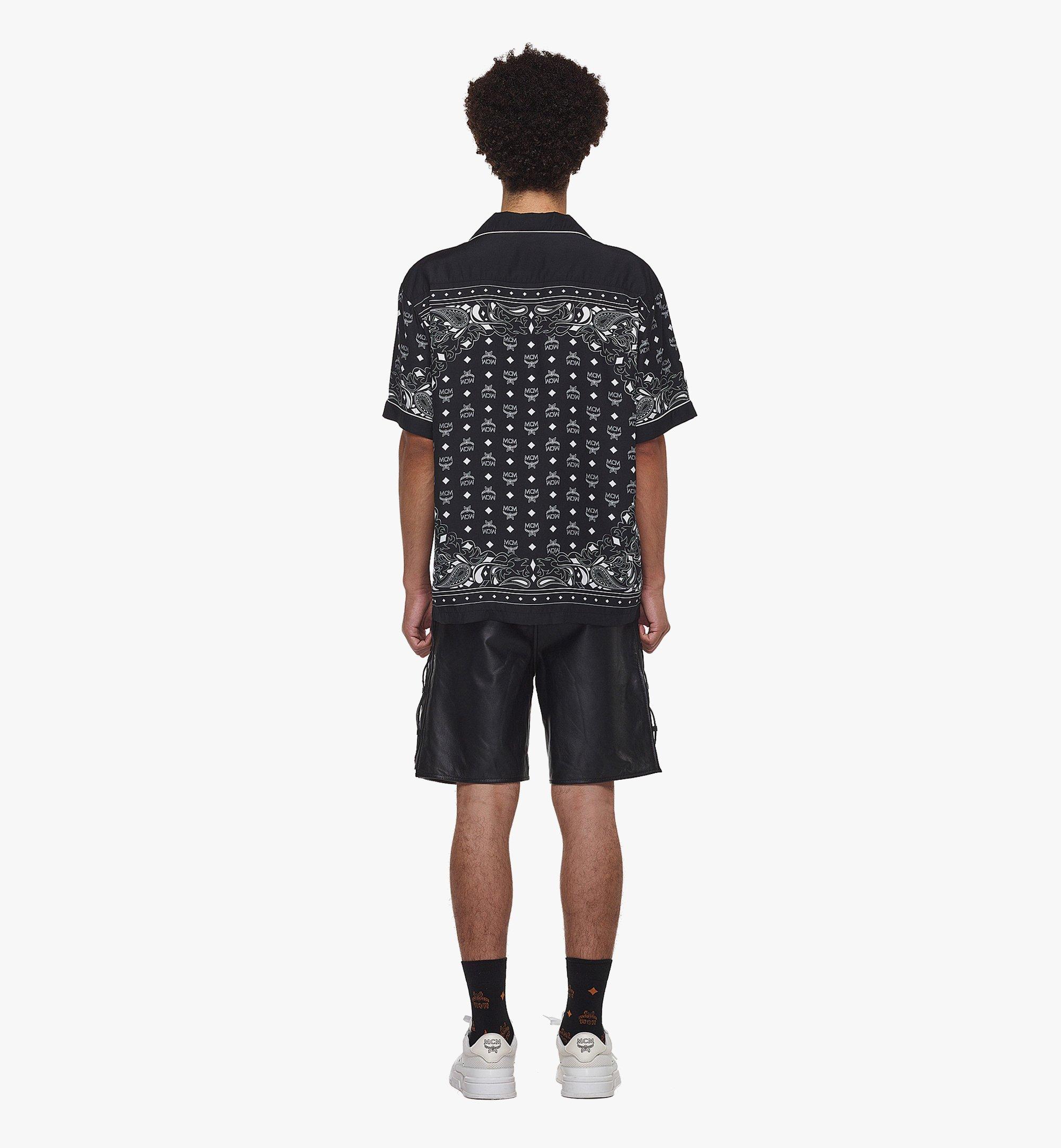 MCM Bandana Monogram Print Shirt in ECOVERO™ Black MHHDAMM01BK00S ほかの角度から見る 3