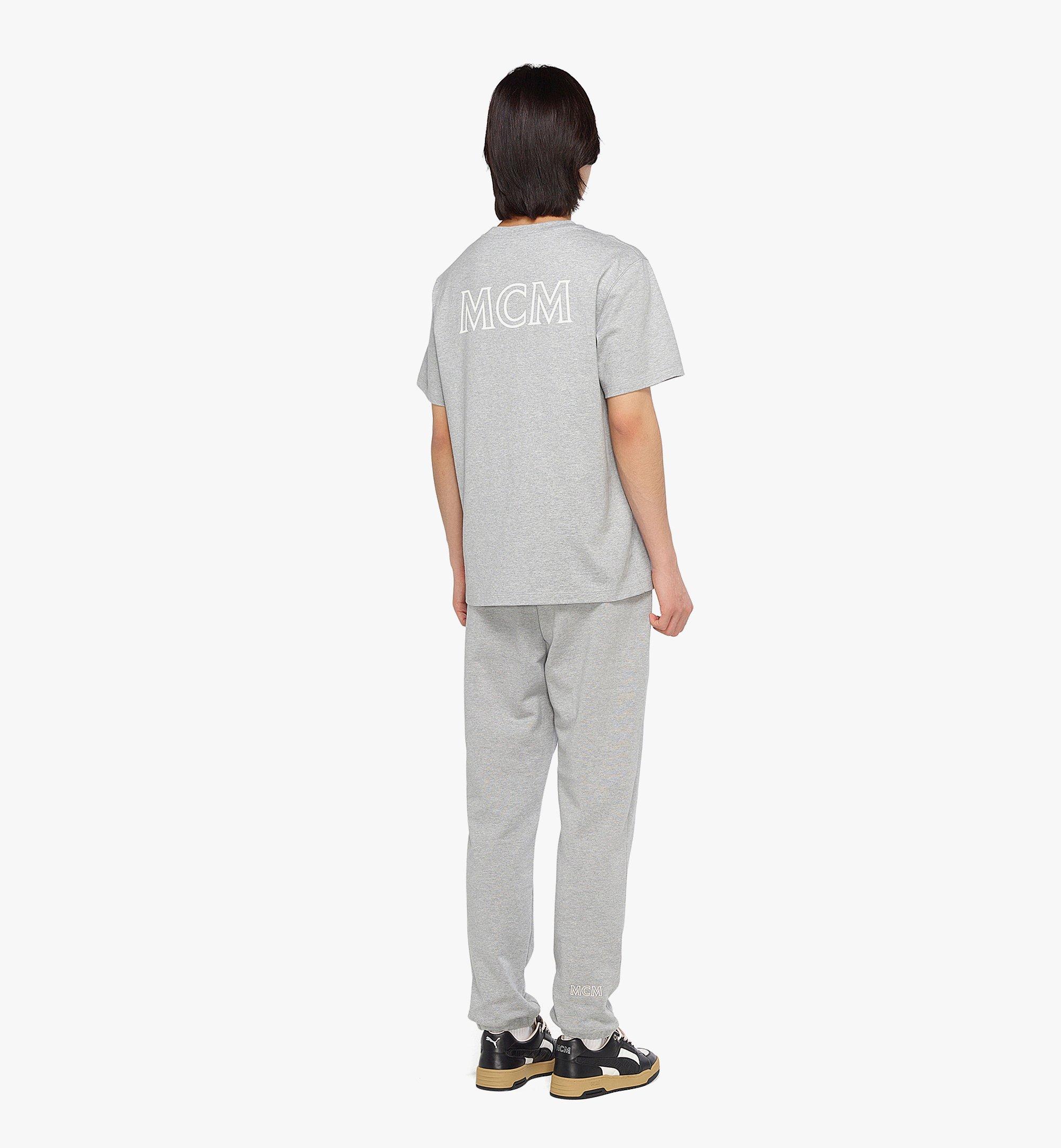 MCM ユニセックス MCM ロゴTシャツ - オーガニックコットン Grey MHTDSBC01EH00M ほかの角度から見る 2