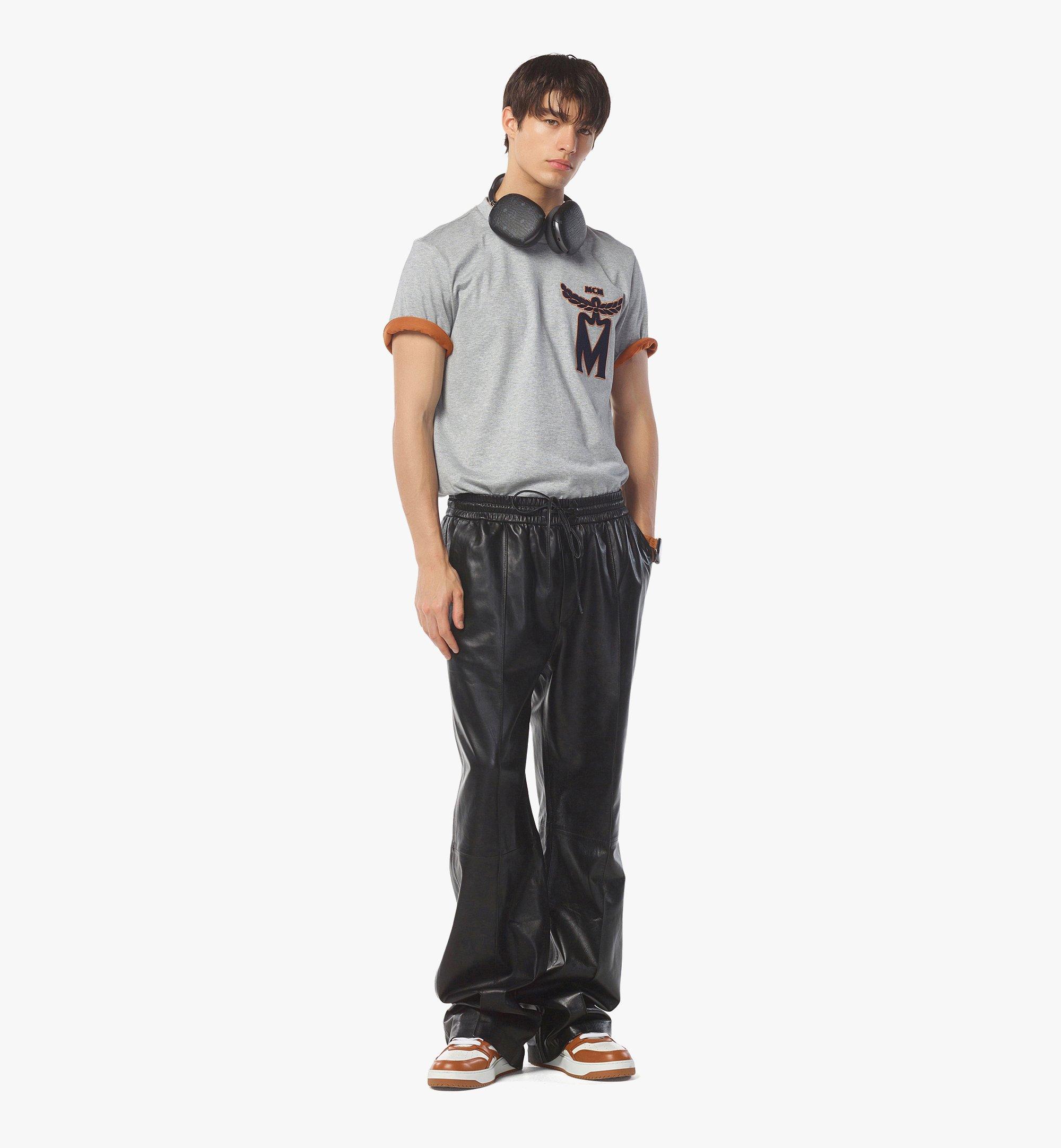 MCM Mロゴ刺繍入りTシャツ - オーガニックコットン Grey MHTEAMM09ET00M ほかの角度から見る 2