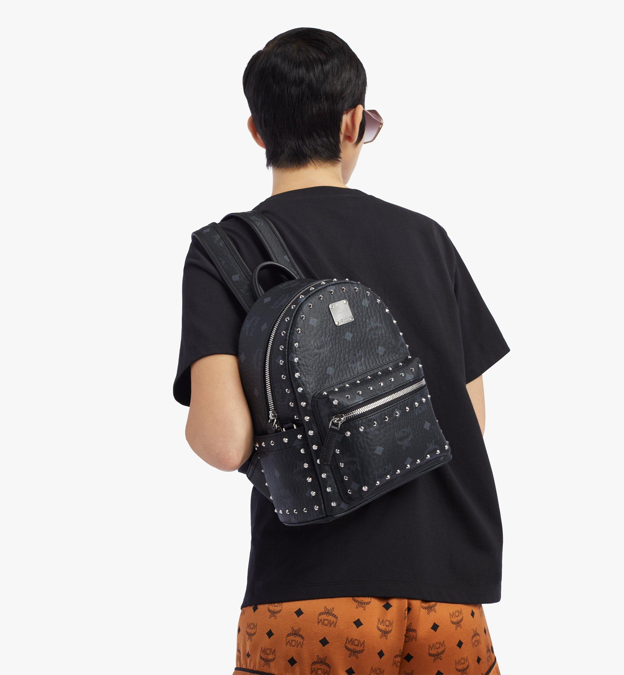 MCM Stark Backpack in Studded Outline Visetos Black MMKAAVE03BK001 ほかの角度から見る 2