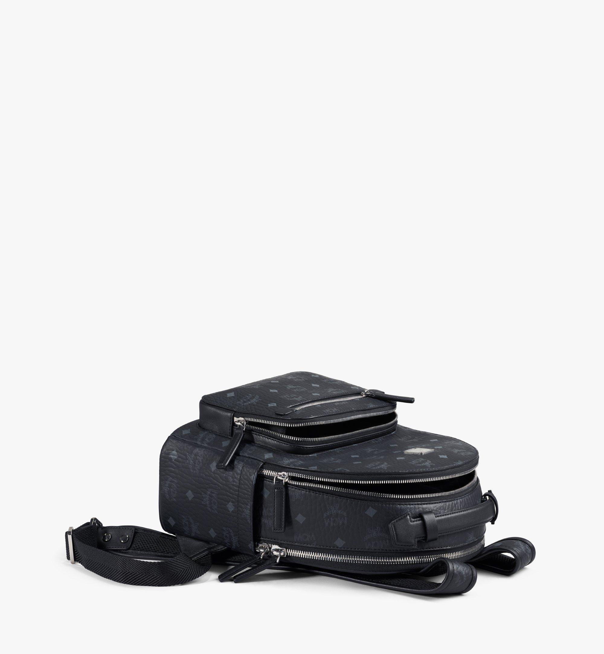 MCM Stark Backpack in Visetos Black MMKAAVE08BK001 ほかの角度から見る 2