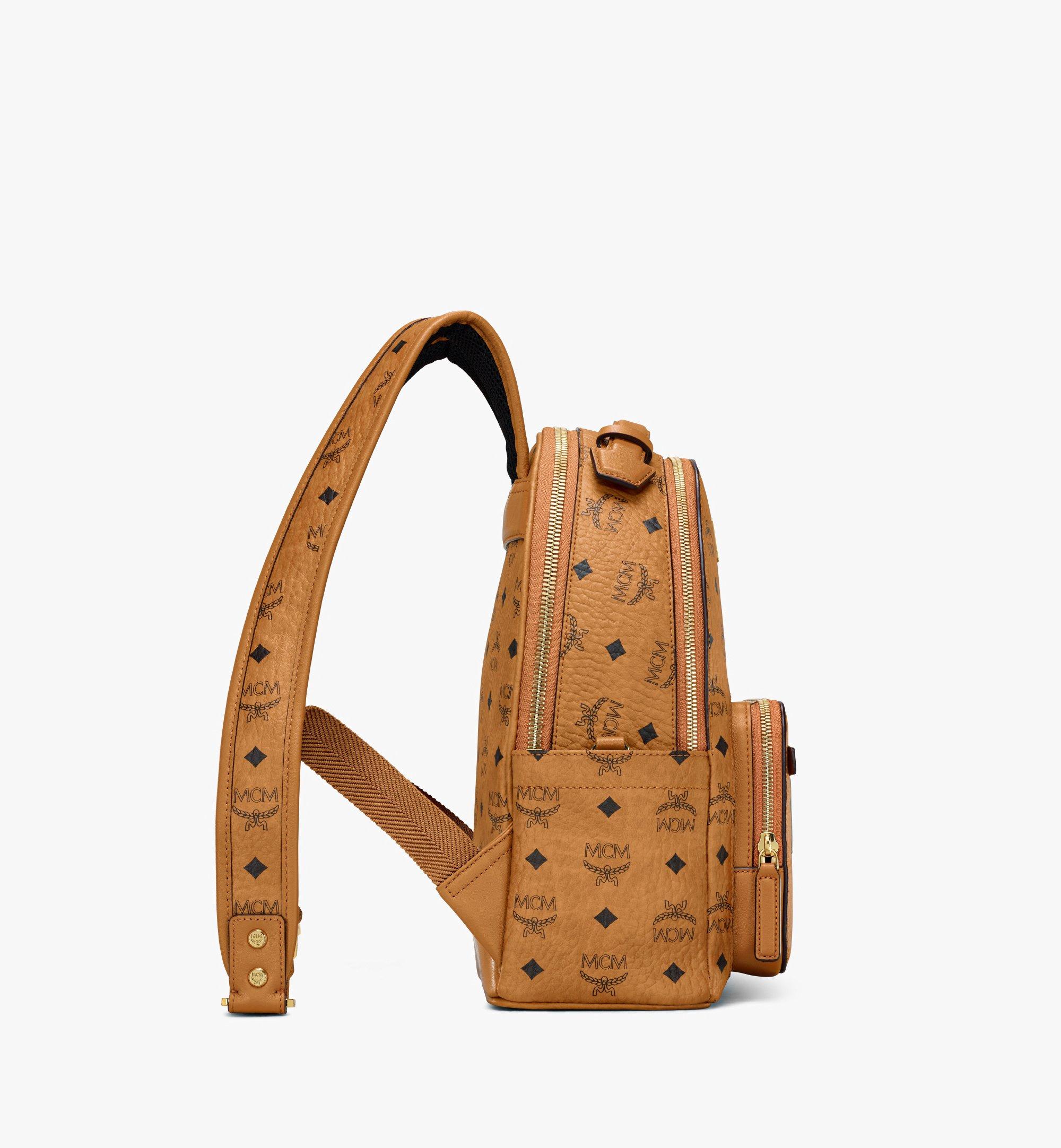 MCM Stark Backpack in Visetos Cognac MMKAAVE08CO001 ほかの角度から見る 1