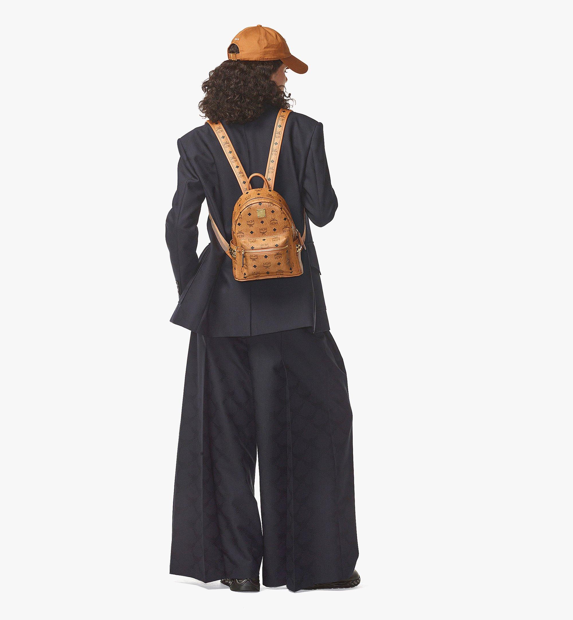 MCM バケットバッグ a3167 Mini Stark Side Studs Backpack in Visetos Cognac | MCM ®JP