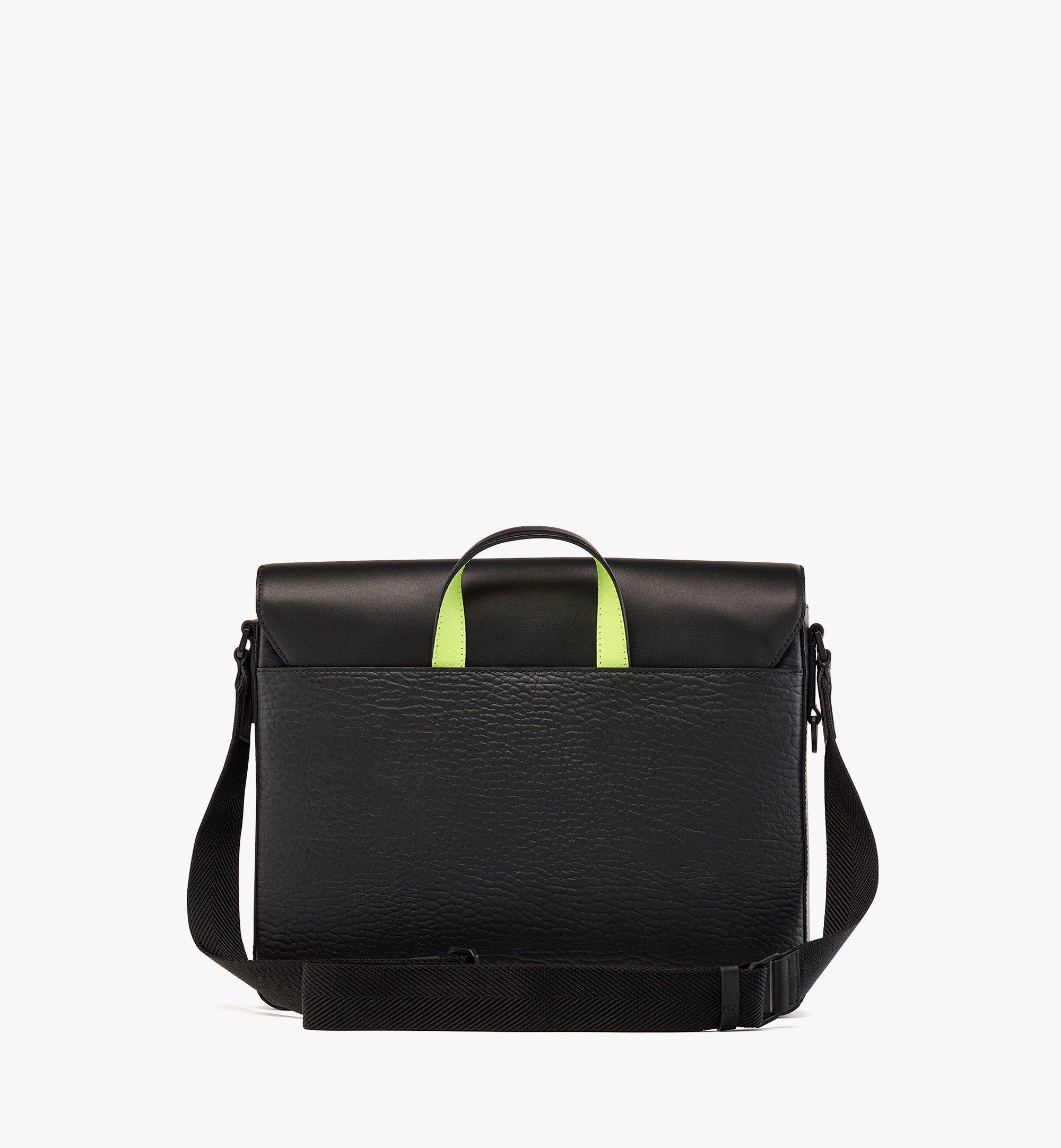 Medium Klassik Messenger in Visetos Leather Mix Black | MCM ®CA