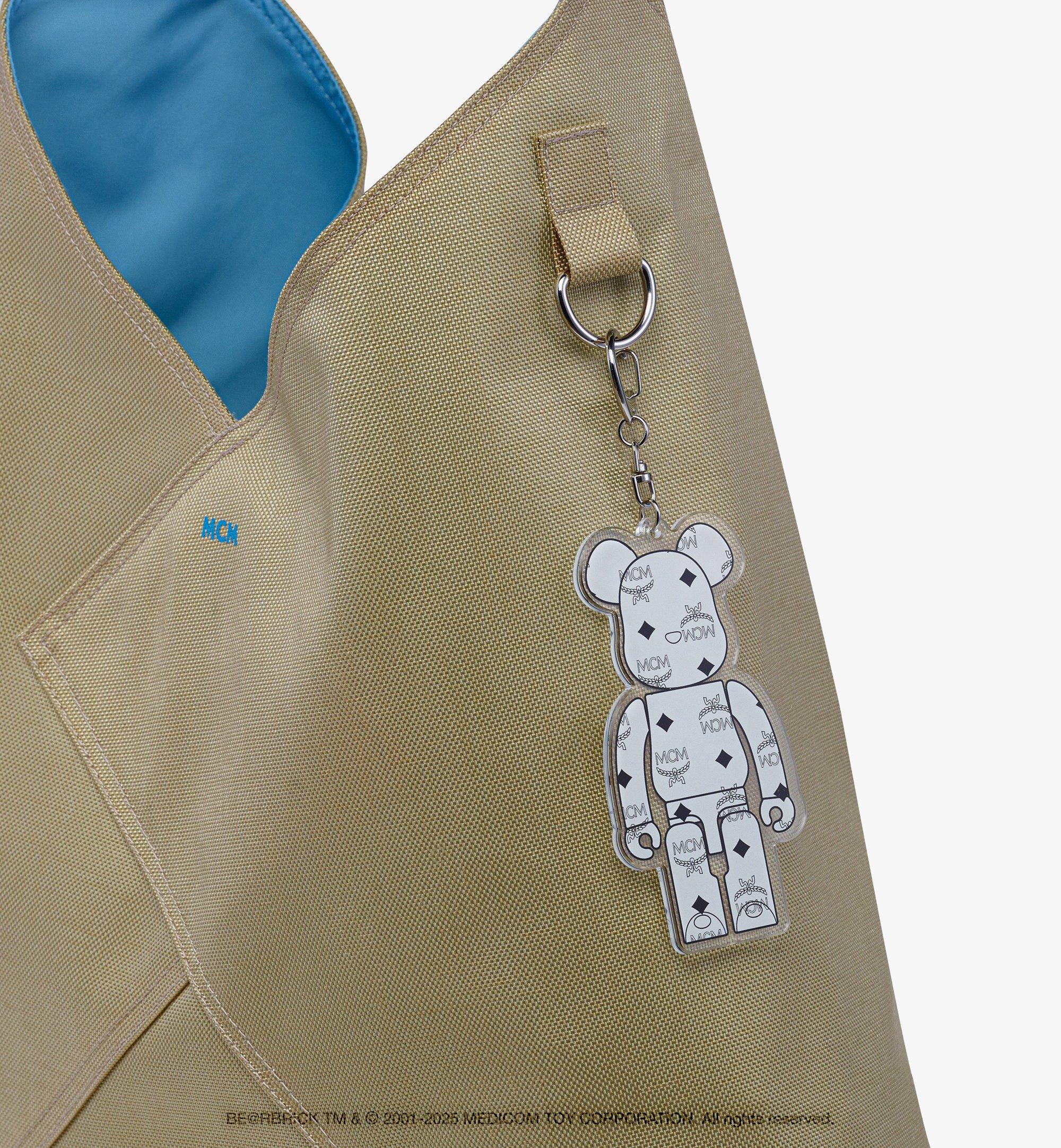 M MCM X BE@RBRICK Aren ショルダーバッグ チャーム付き ベージュ
