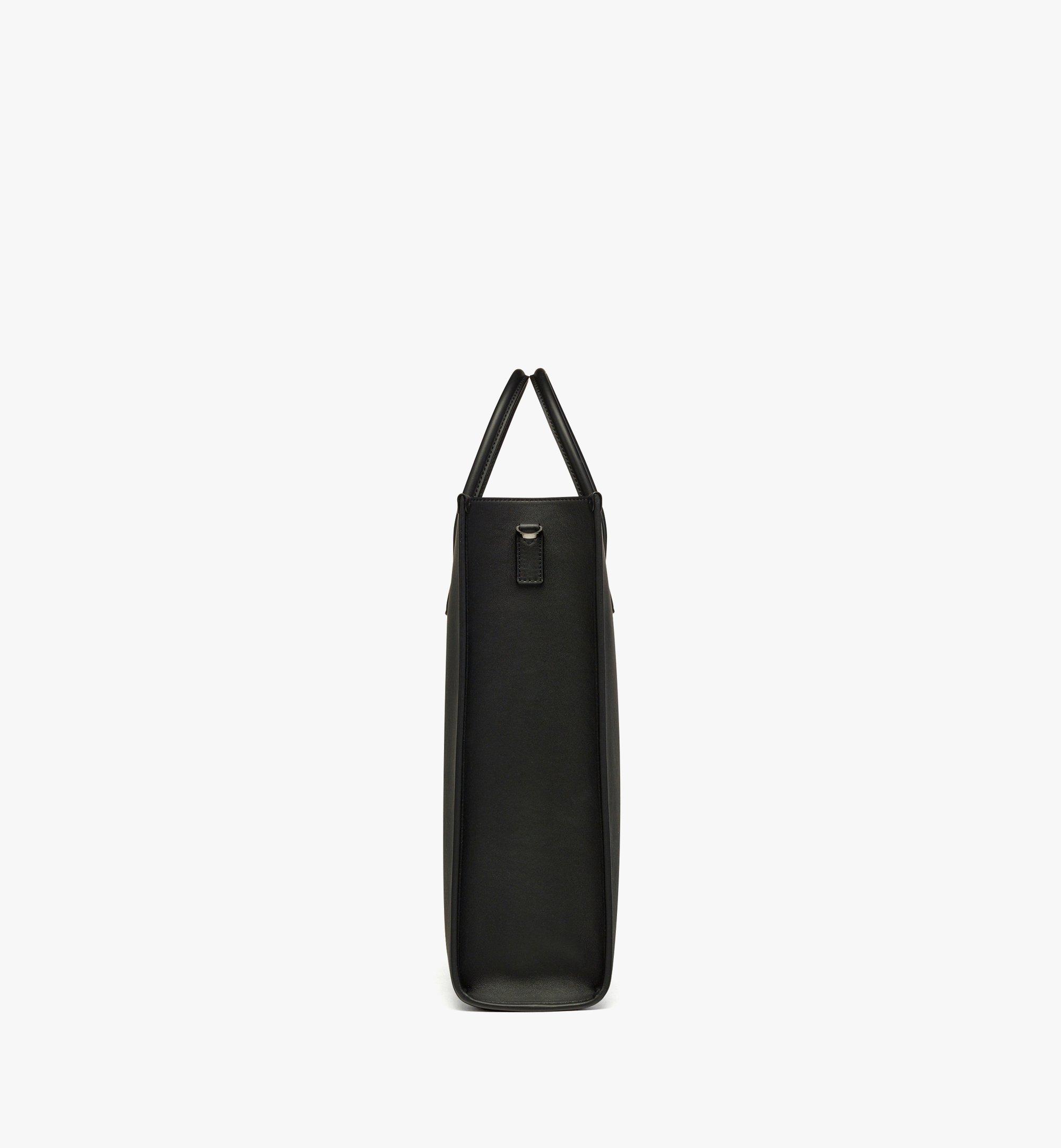 MCM Klassik トートバッグ - スペイン製カーフレザー Black MMTDAKK04BK001 ほかの角度から見る 1