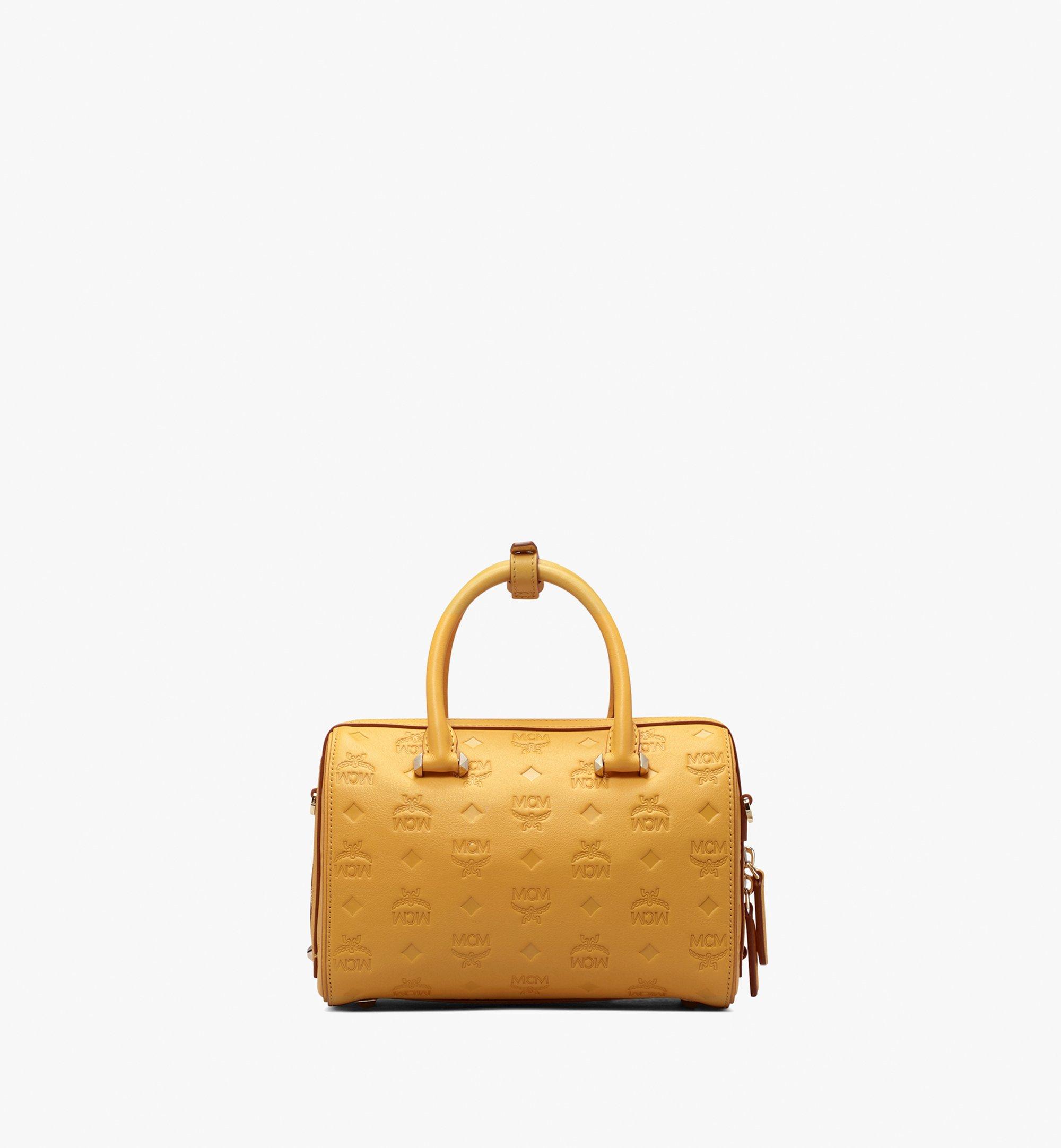 Mcm essential tote outlet in monogram leather