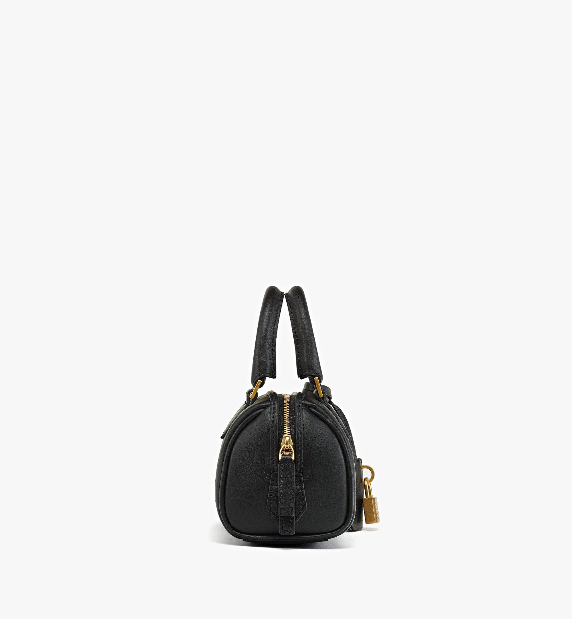 MCM Ella Boston Tasche aus Leder mit Maxi-Monogramm Black MWBESEA04BK001 Noch mehr sehen 1