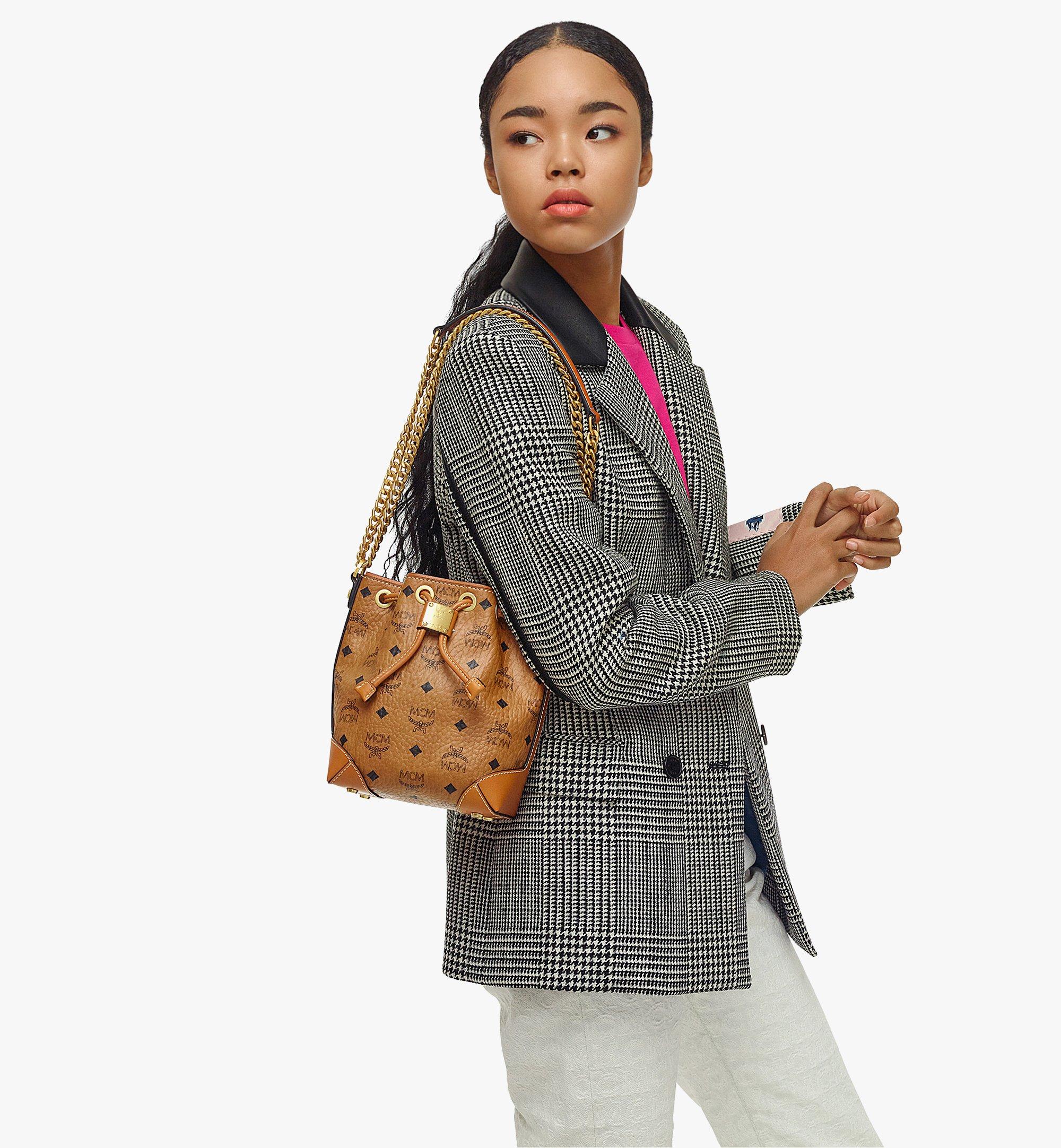 MCM Aren Visetos抽绳包 Cognac MWDAABF03CO001 更多视角 4
