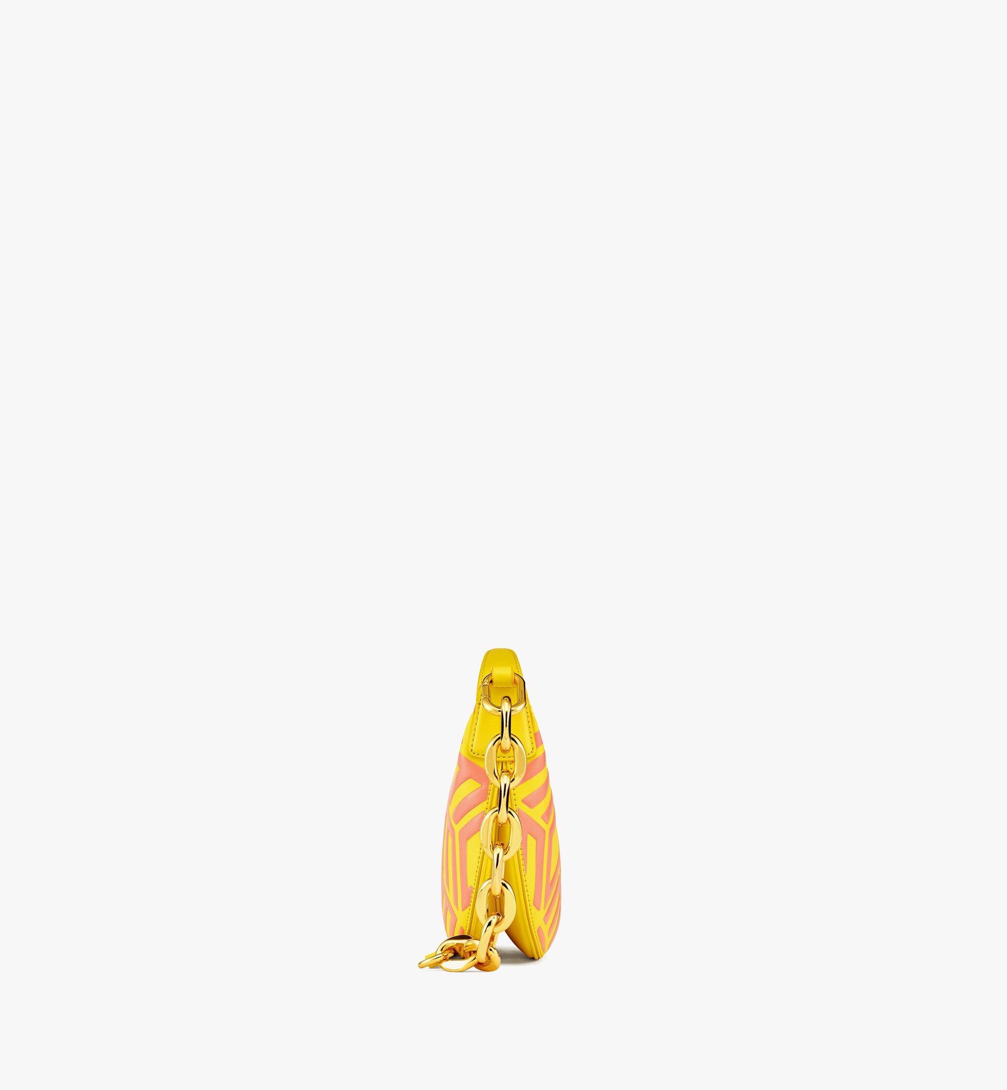 MCM Sichelförmige Hobo in Leder mit Cubic-Logo Yellow MWHCSCK01Y3001 Noch mehr sehen 1