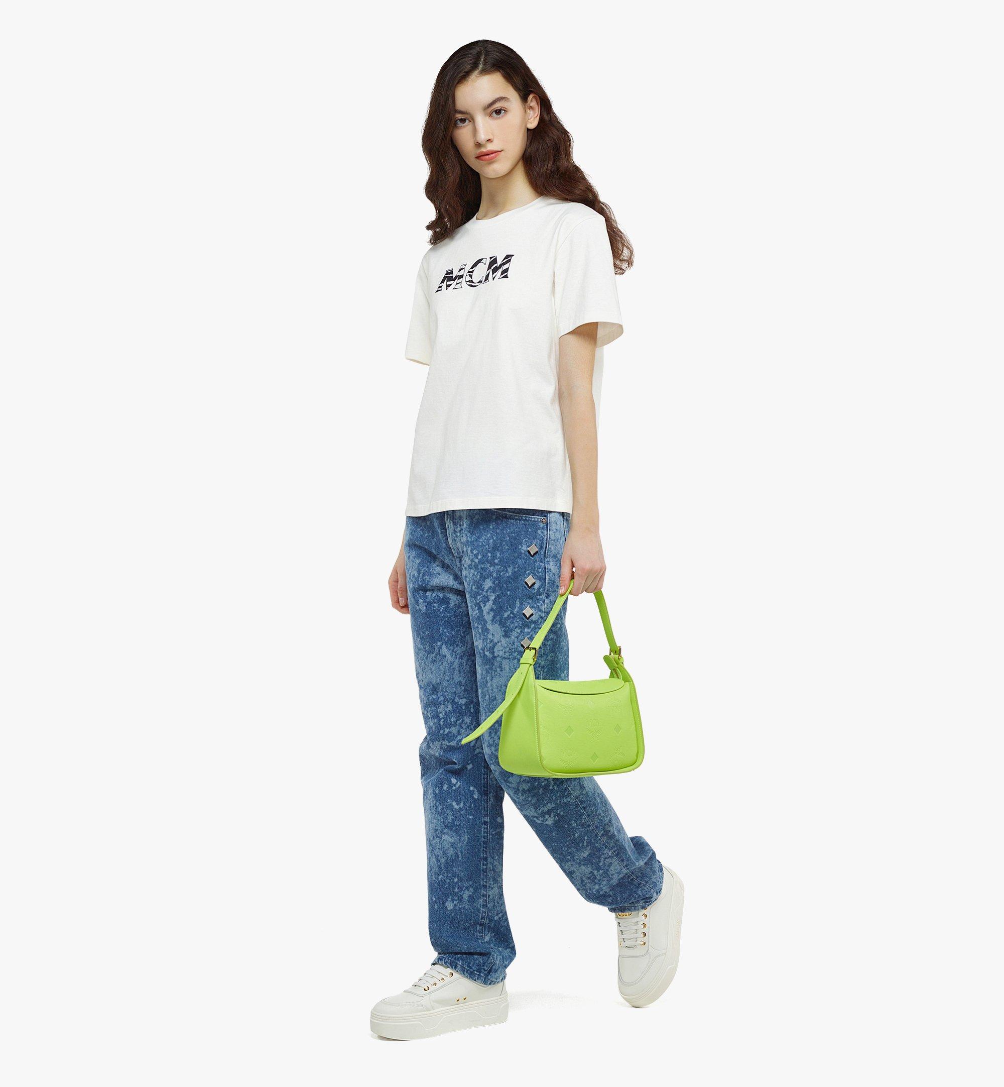 MCM Aren フラップ ホーボーバッグ - モノグラムエンボスレザー Green MWHDSTA03J7001 ほかの角度から見る 2