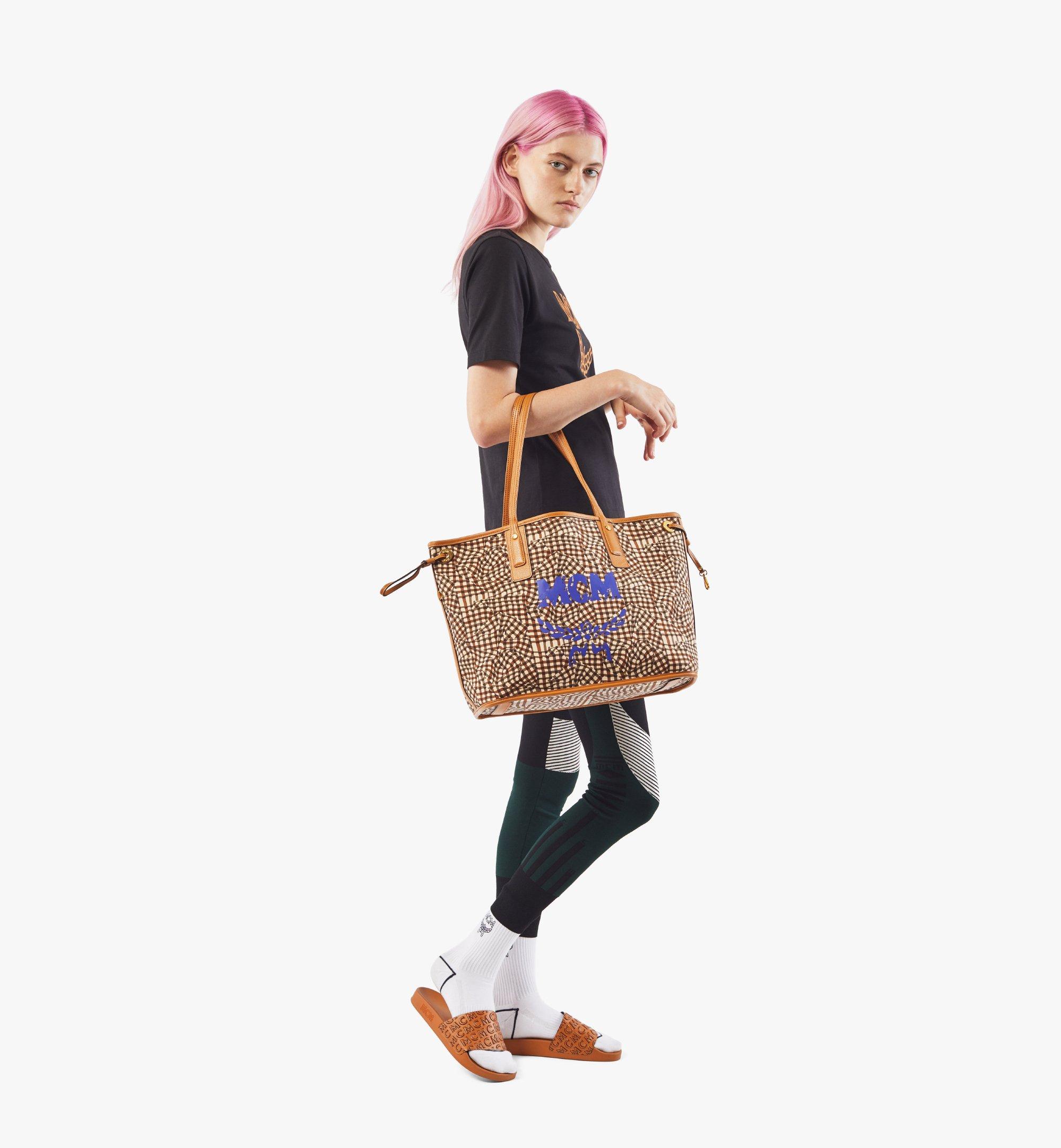 MCM Liz Wendeshopper in Visetos Cognac MWP7AVI22CO001 Noch mehr sehen 5