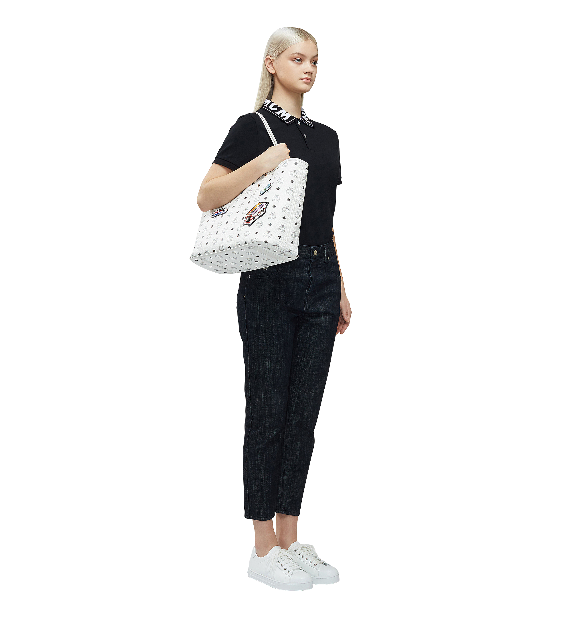 MCM Victory Patch Top Zip Shopper in Visetos White MWP8SVI69WT001 Noch mehr sehen 5
