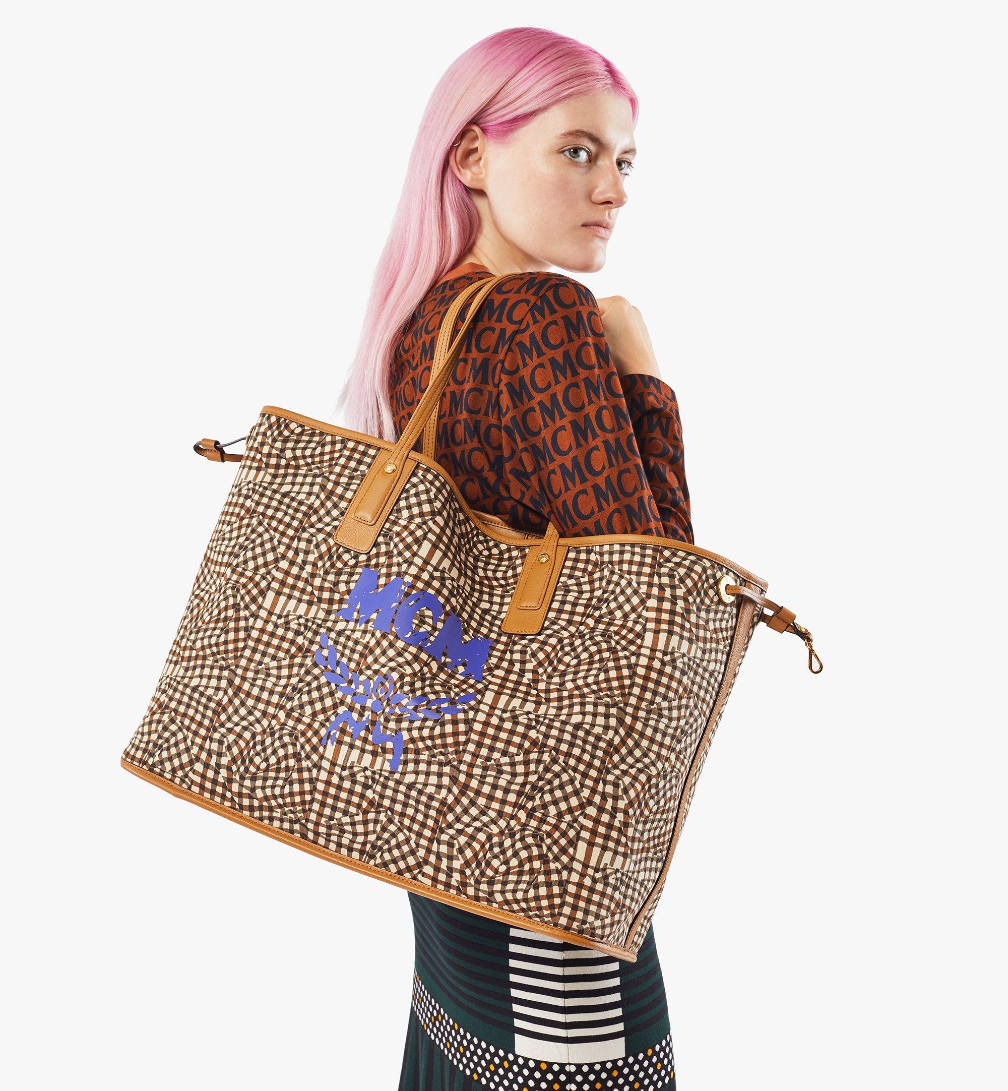 Large Reversible Liz Shopper in Visetos Cognac | MCM ®CA