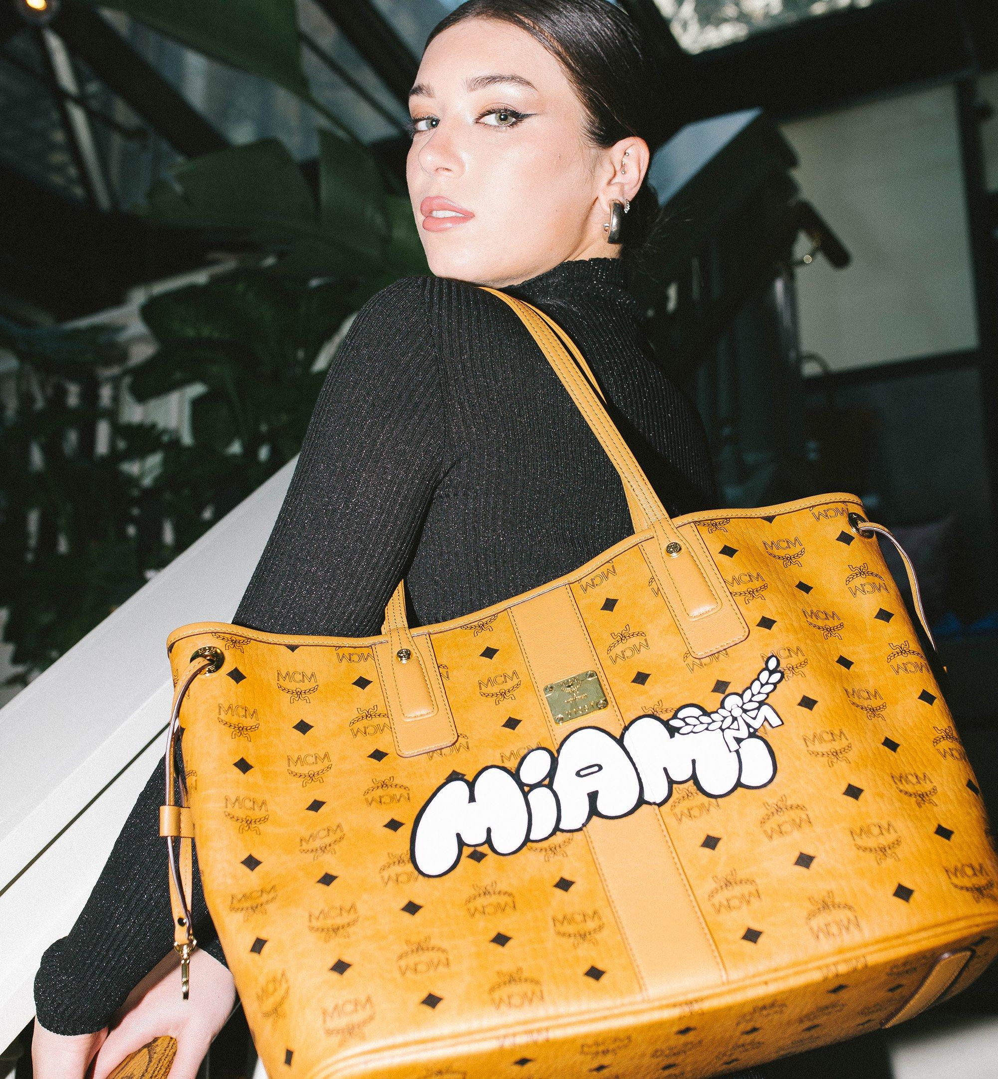 Medium Miami City Series Liz Shopper in Visetos Cognac MCM CA