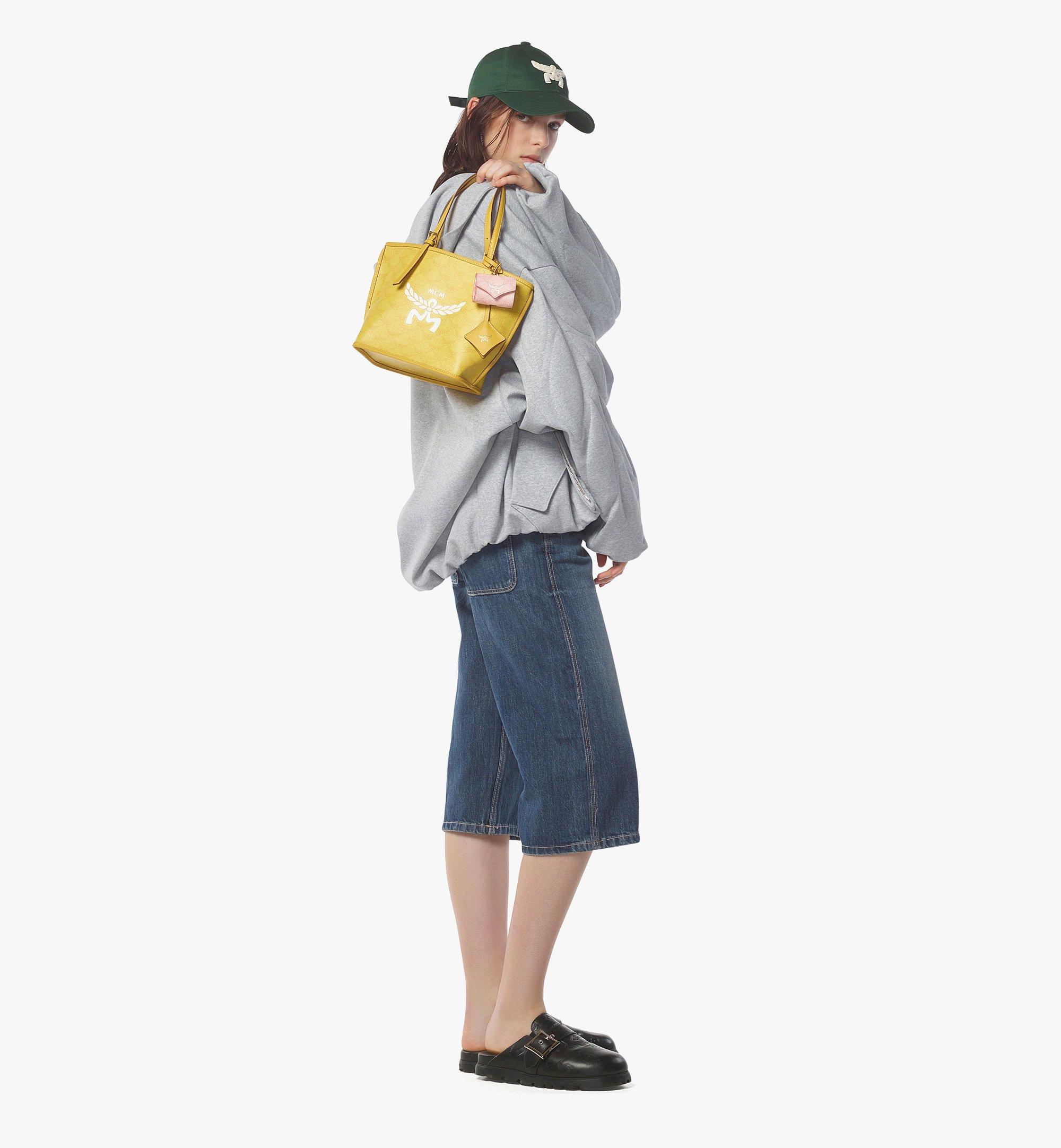 Mini Himmel Shopper in Lauretos Yellow | MCM ®US
