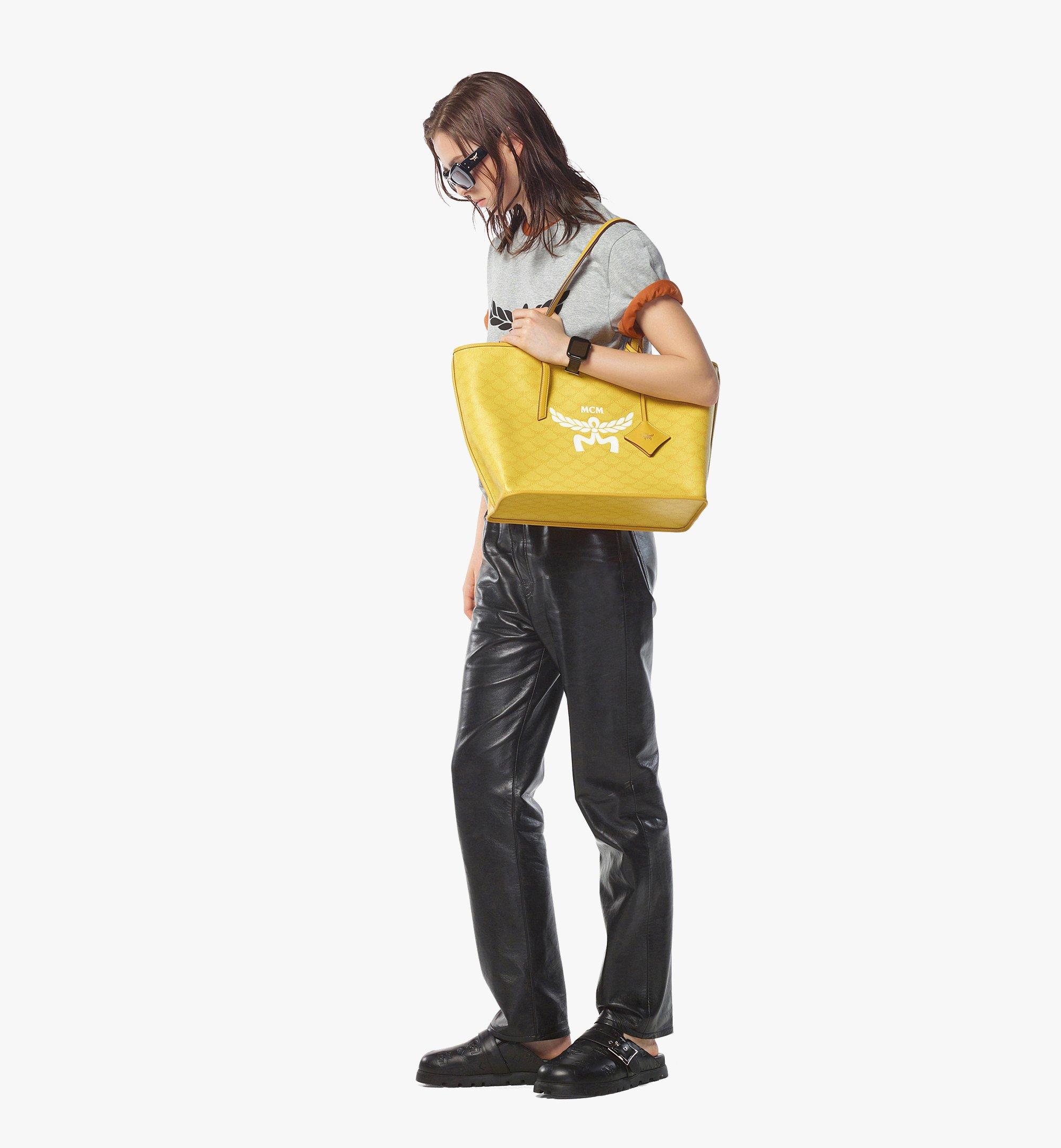 Medium Himmel Shopper in Lauretos Gelb | MCM ®DE