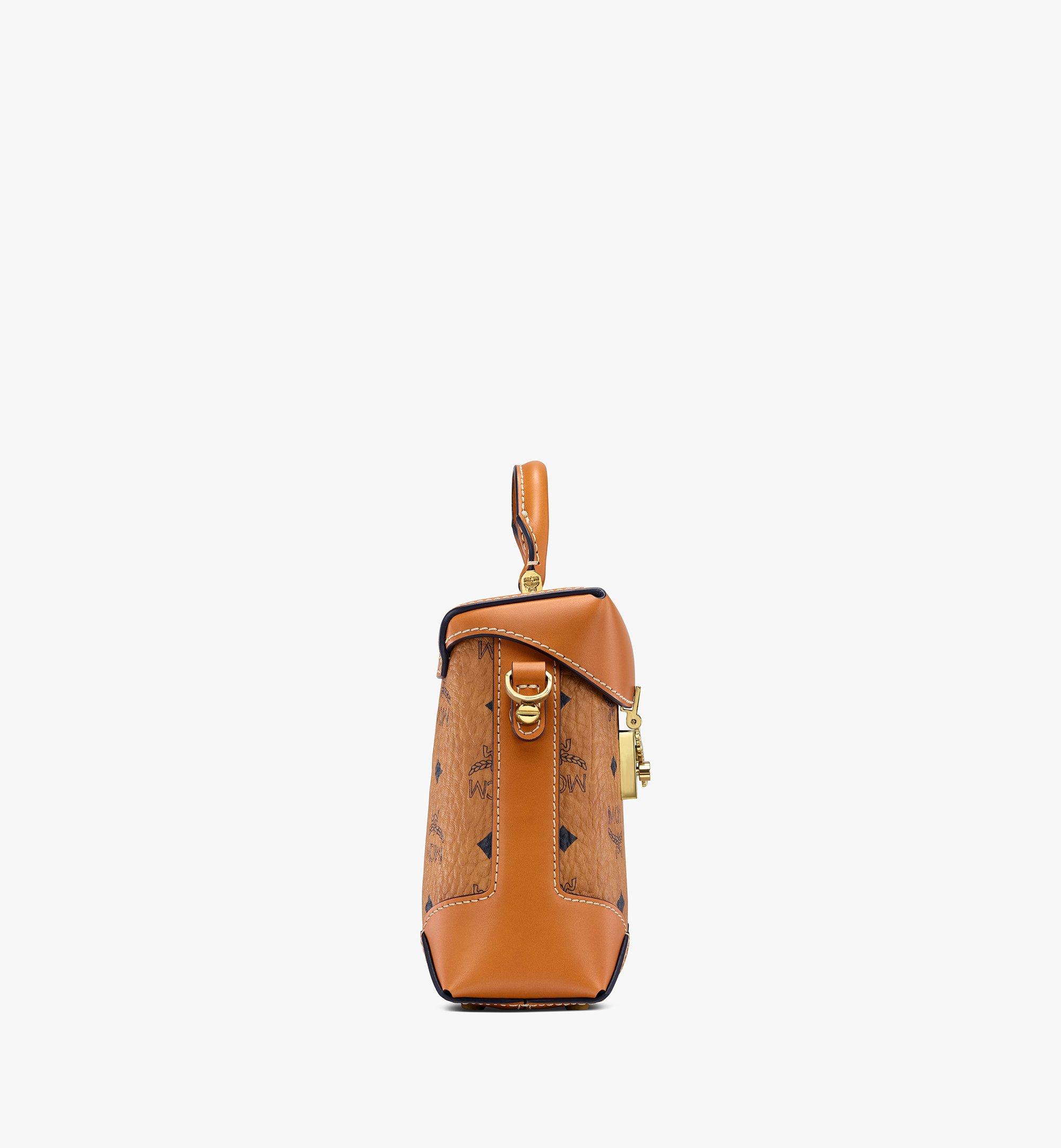 MCM N/S Klassik Crossbody in Visetos Cognac MWRAABF05CO001 ほかの角度から見る 1