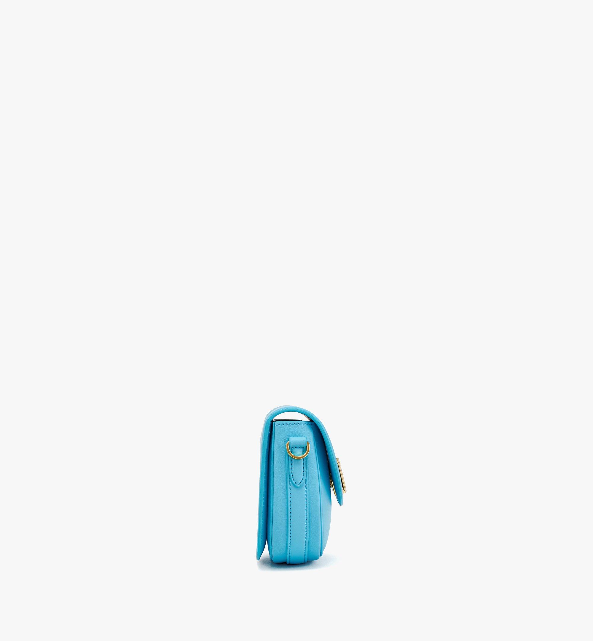 MCM Mode Travia Umhängetasche aus Nappaleder Blue MWRDSLD04L7001 Noch mehr sehen 1