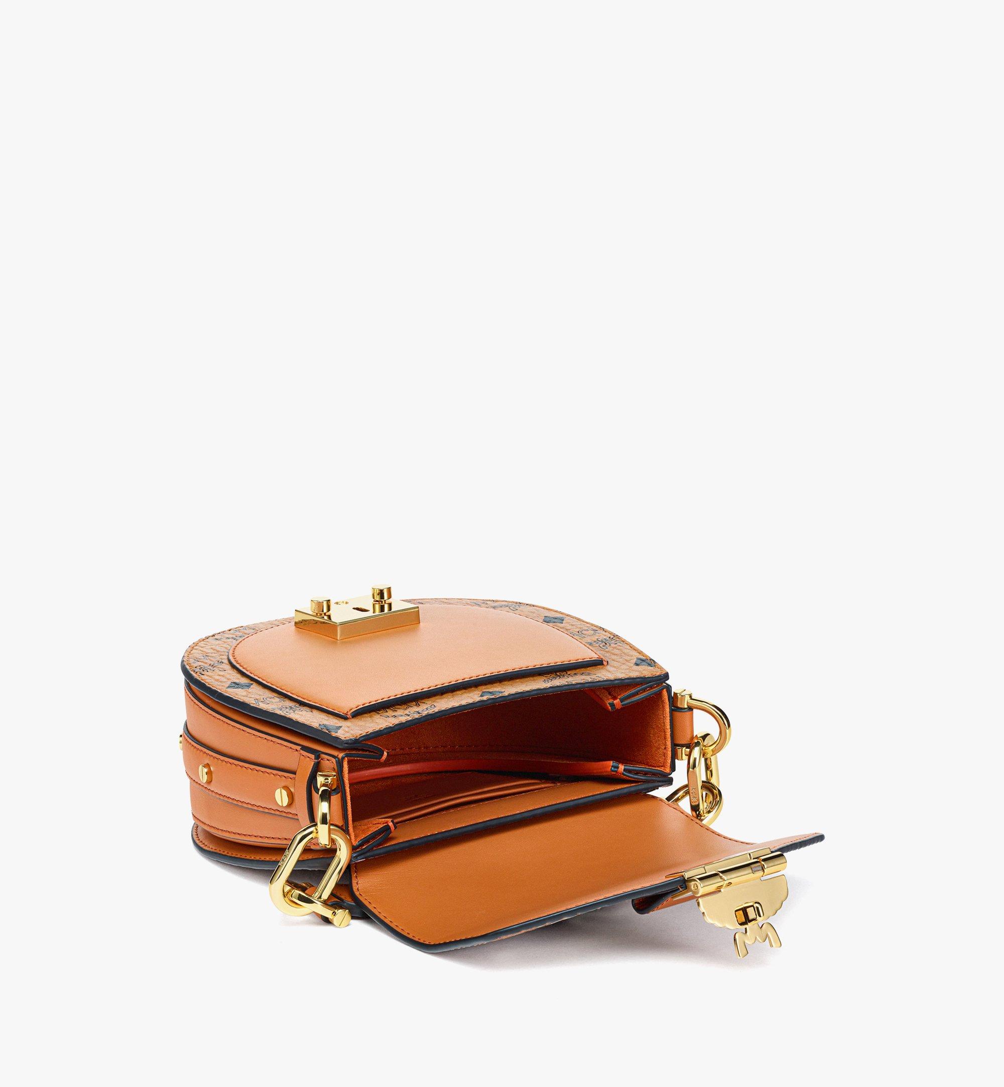 MCM Valentine’s Day Tracy Shoulder Bag in Visetos Cognac MWSDAUP01CO001 ほかの角度から見る 2