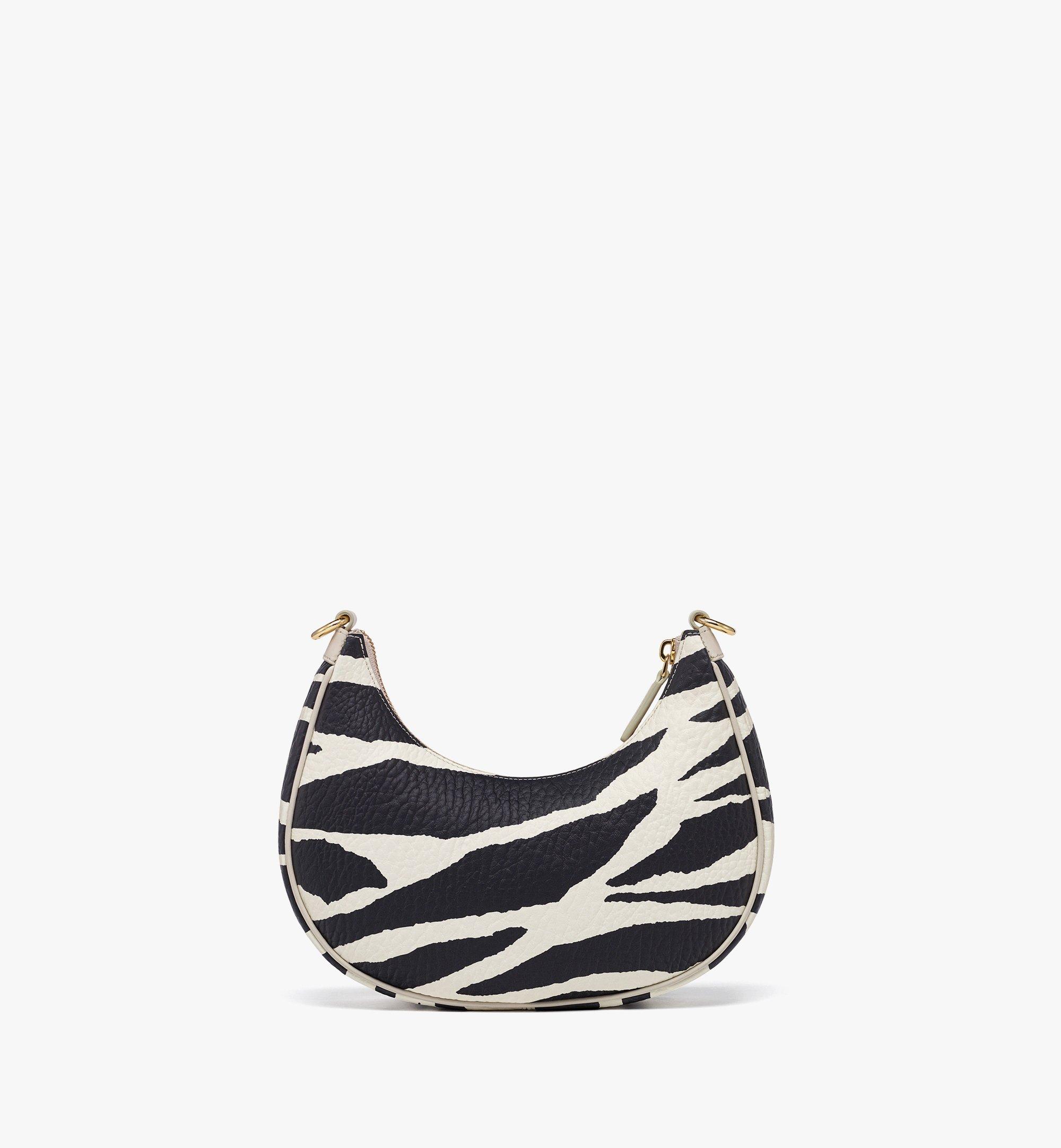 MCM AREN ホーボー -Meta Safariキャンバス Black MWSDSTA02BK001 ほかの角度から見る 3