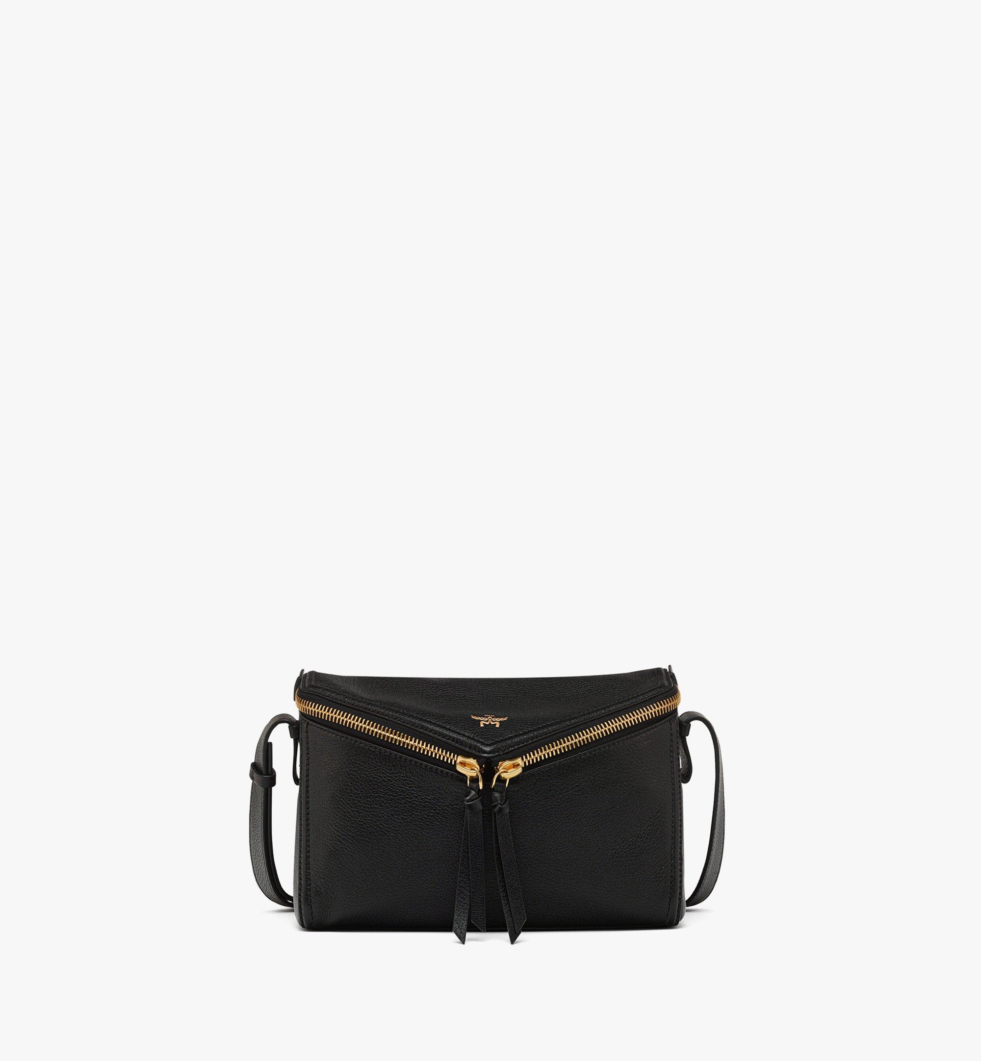 みみみ様専用 嫌 MCM ネイビー レザーボディバッグ