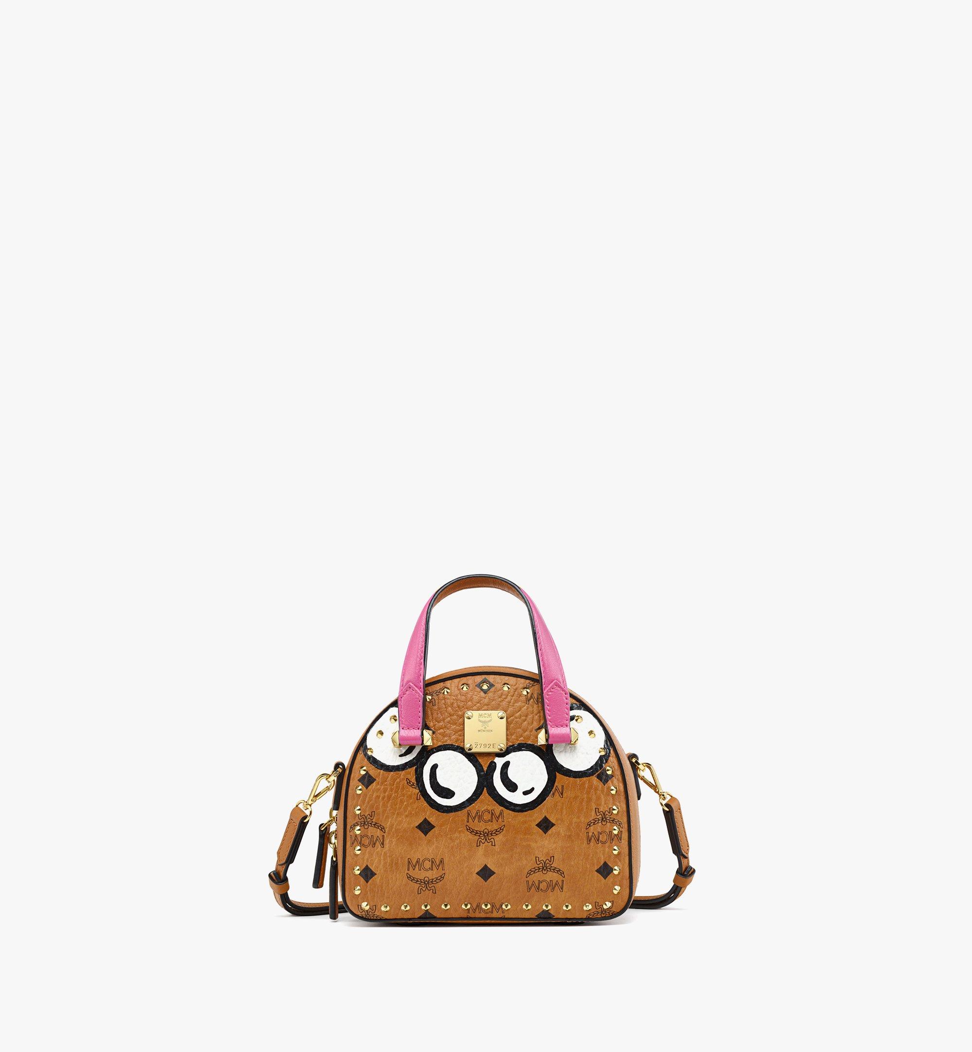 MCM Fun & Joy Visetos铆钉半月形手提包 Cognac MWTCAUP17CO001 更多视角 1
