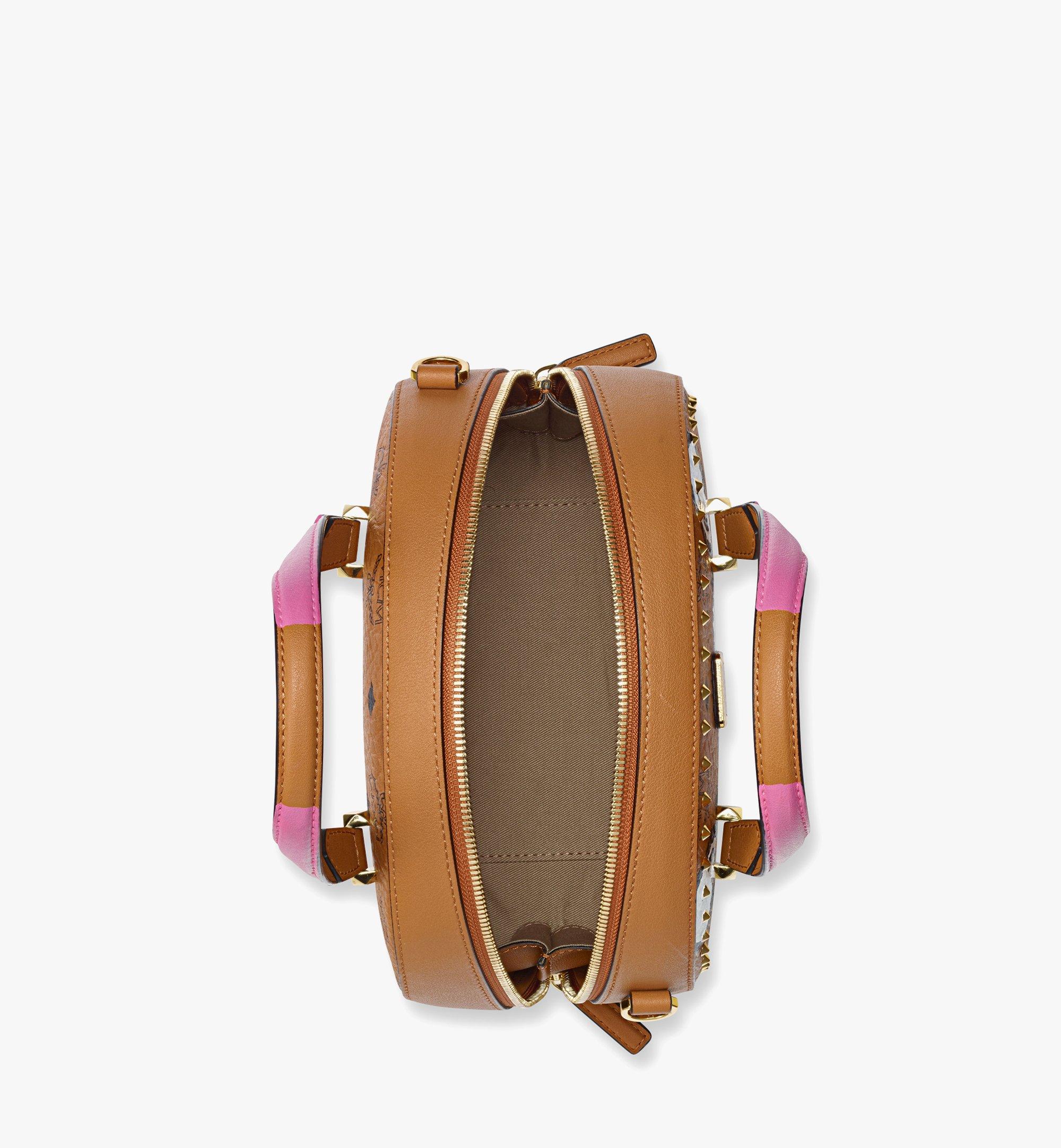 MCM Fun & Joy Visetos铆钉半月形手提包 Cognac MWTCAUP18CO001 更多视角 2