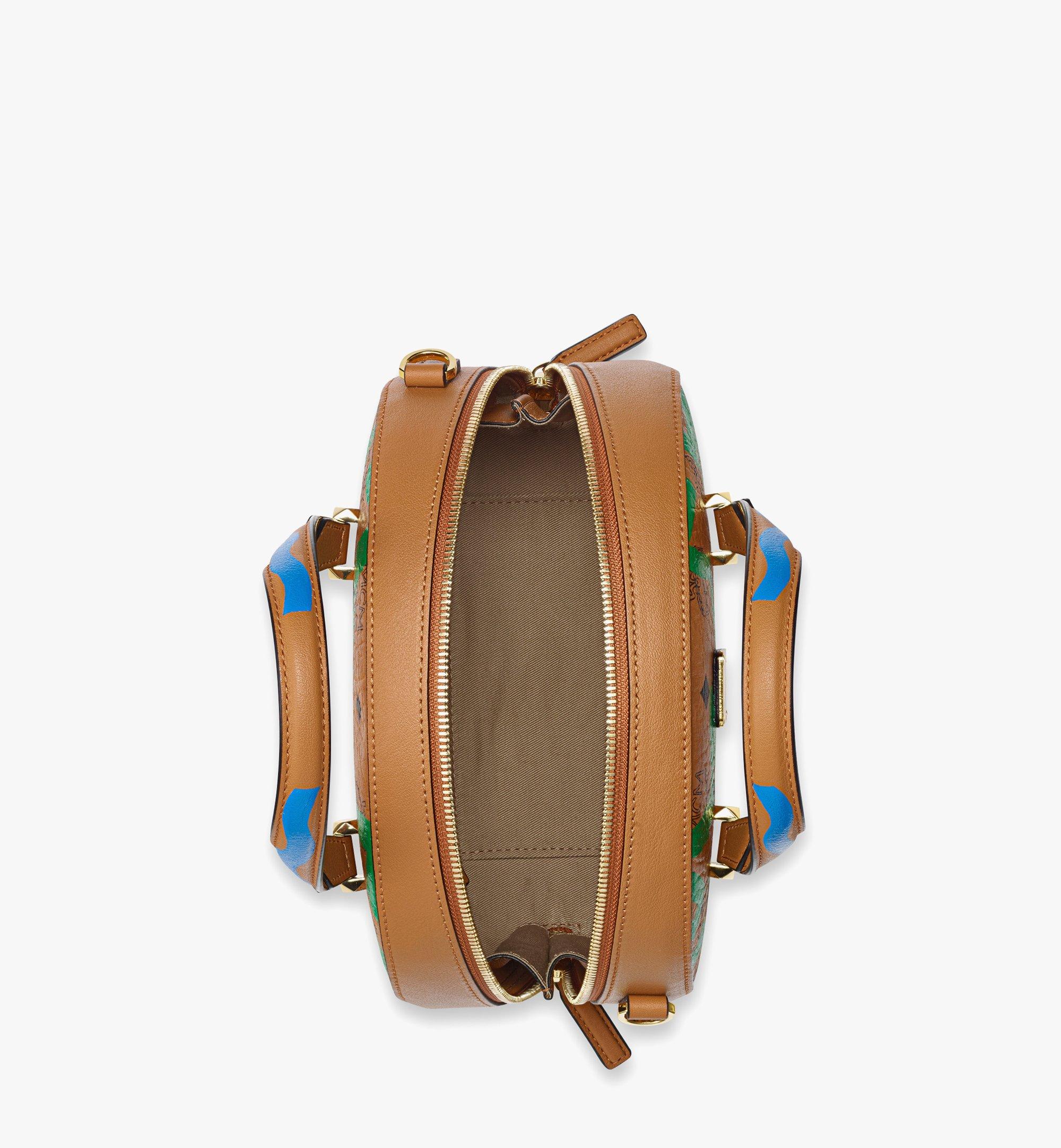 MCM Fun & Joy Visetos半月形手提包 Cognac MWTCAUP21CO001 更多视角 2