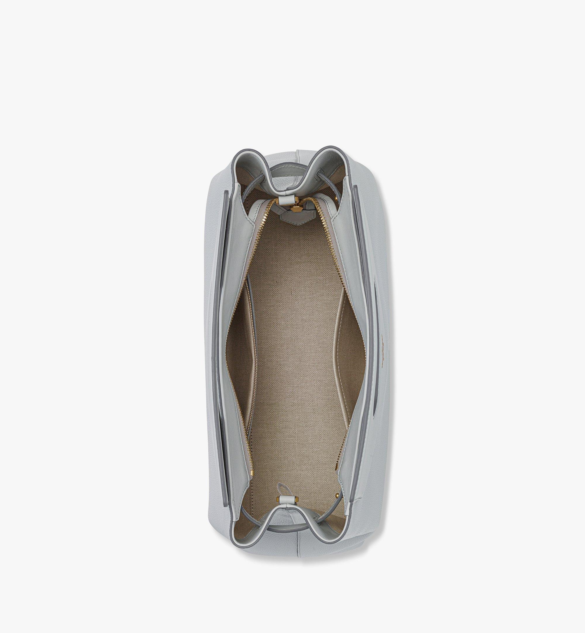 MCM Sac fourre-tout Soft Diamond en cuir grainé Grey MWTEAAK01FR001 Plus de photos 2