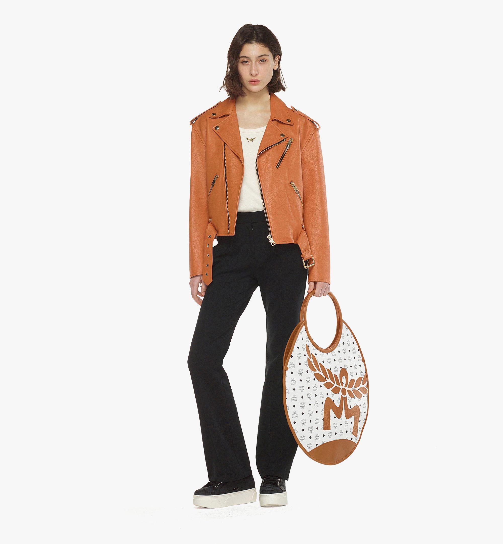 X-Large Round Aren Fold Tote in Mega Laurel Visetos White | MCM ®JP