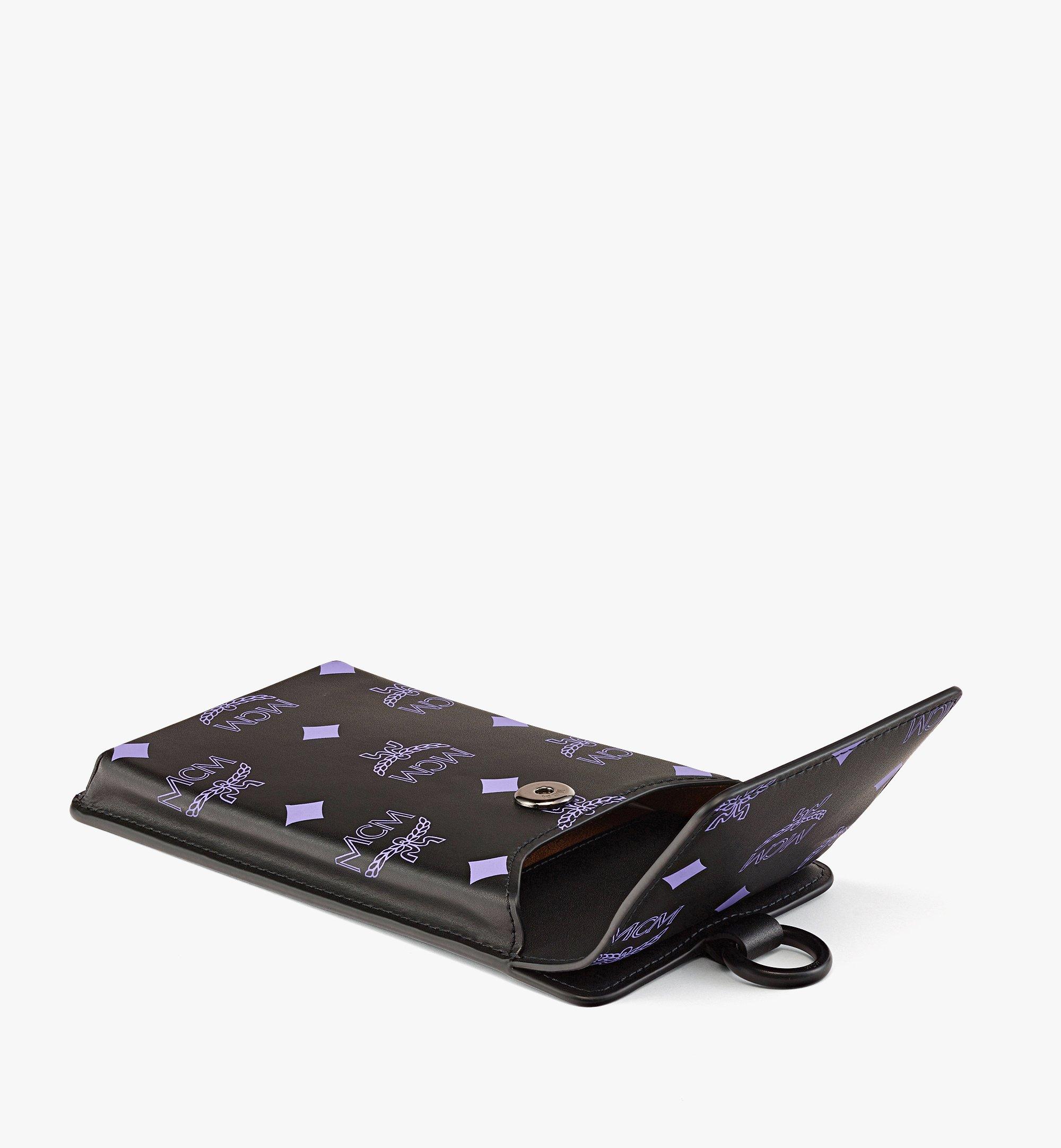 MCM Smartphonehülle aus Leder mit Color Splash Visetos und Trageband Purple MXZBASX05U4001 Noch mehr sehen 1