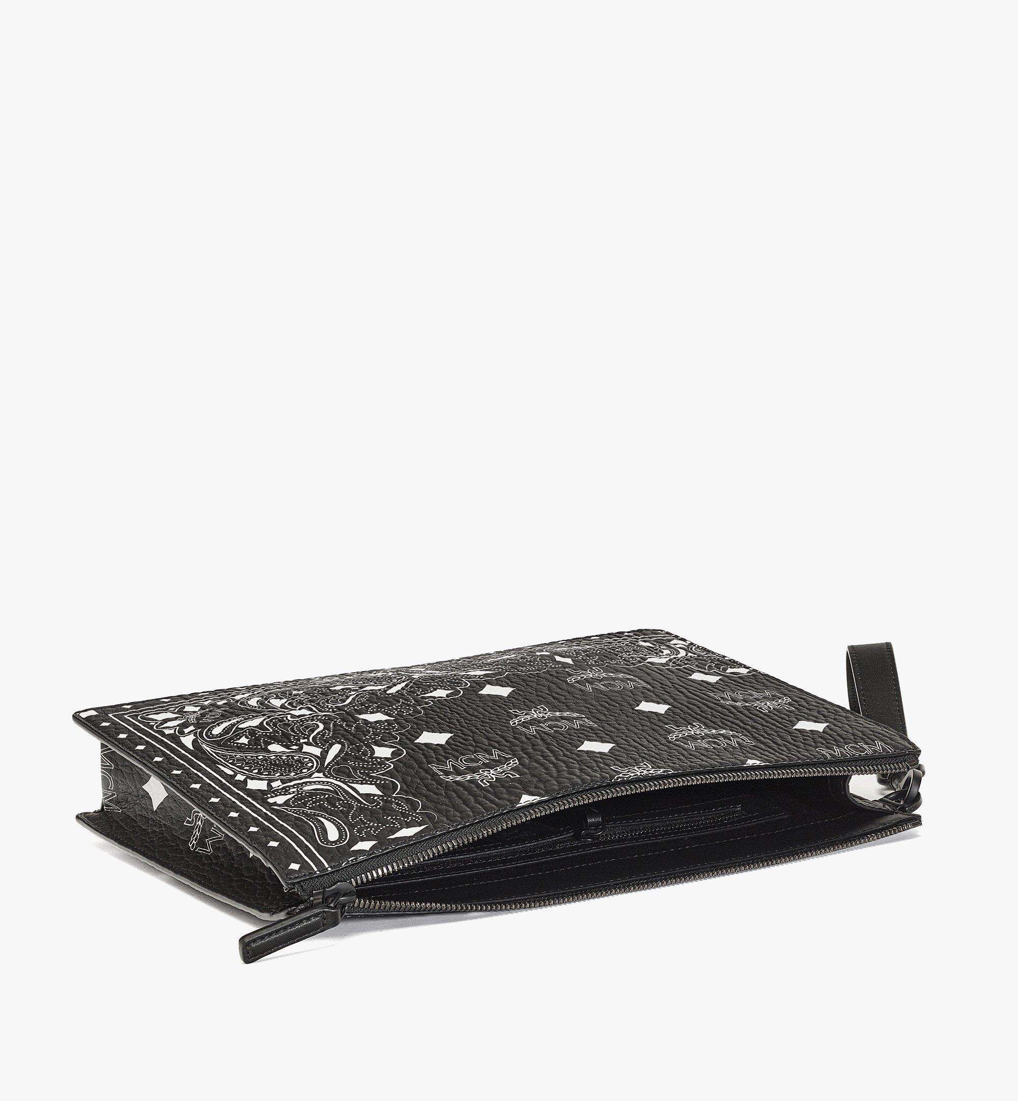 MCM Aren リストレット ジップ ポーチ - バンダナ ヴィセトス Black MXZDATA08BK001 ほかの角度から見る 1
