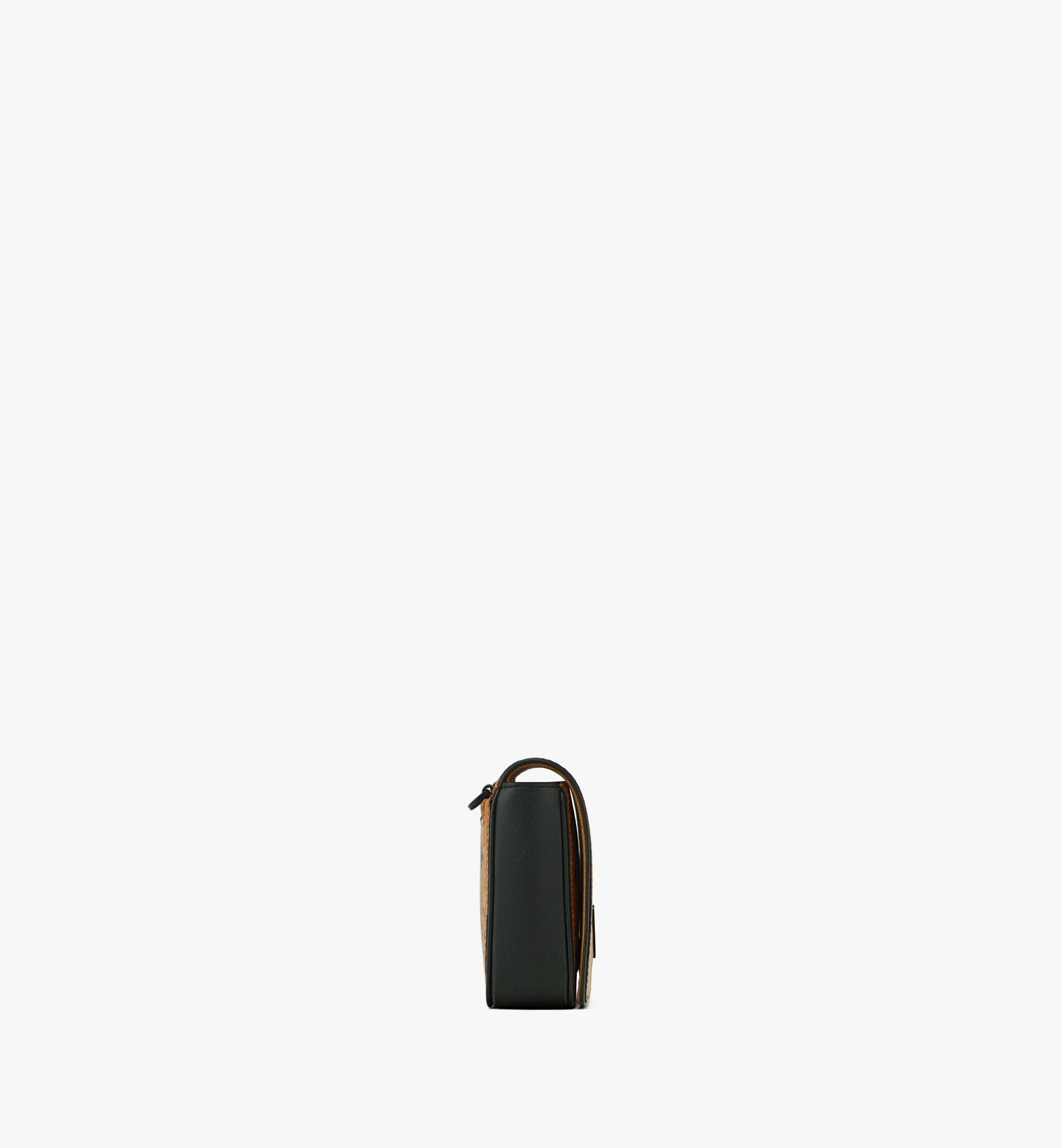 MCM Aren Camera Bag in Visetos Cognac MXZDSTA03CO001 ほかの角度から見る 1