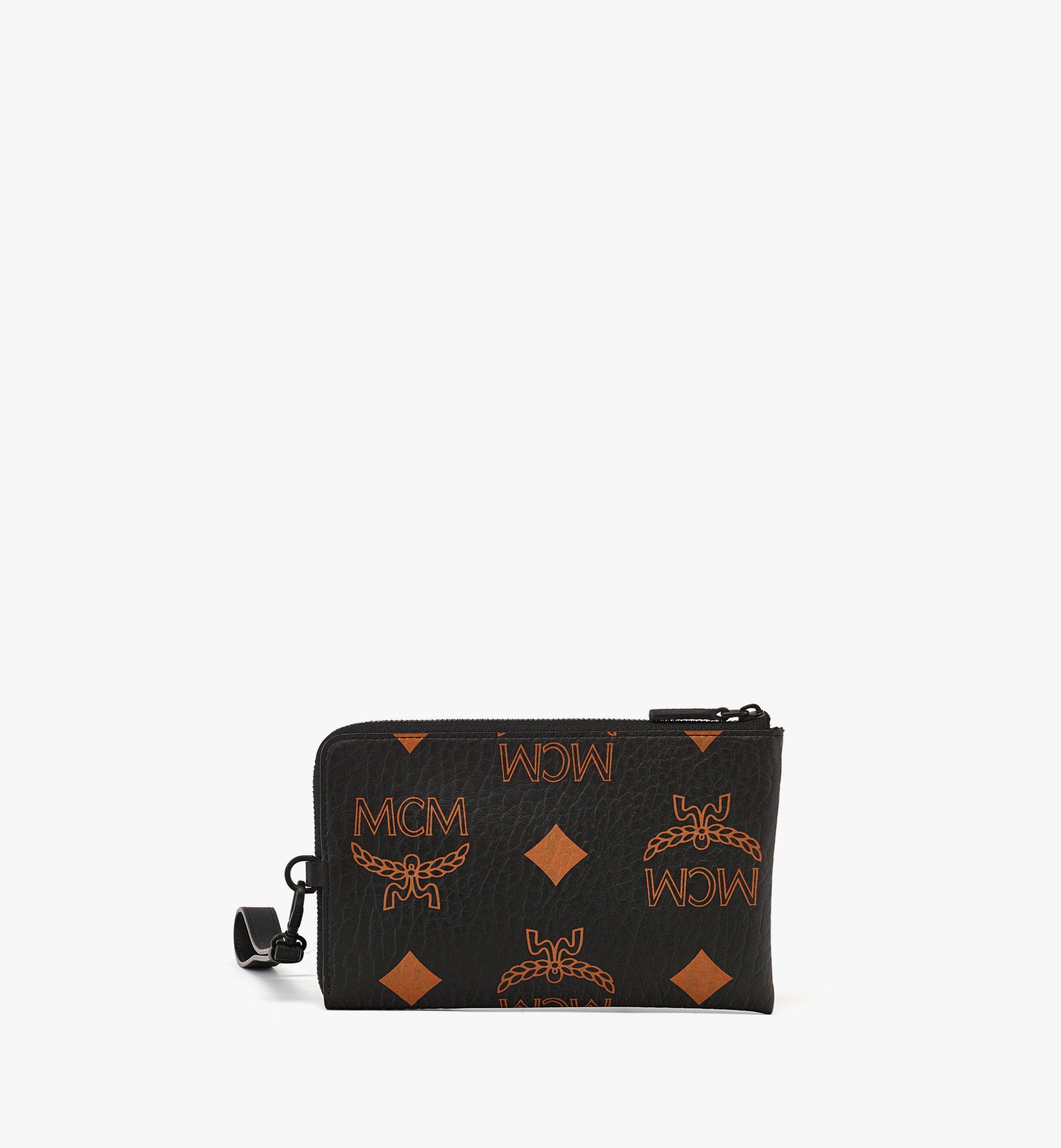 MCM Ottomar パスポートホルダー - マキシ ヴィセトス Black MXZEATT01BK001 ほかの角度から見る 2