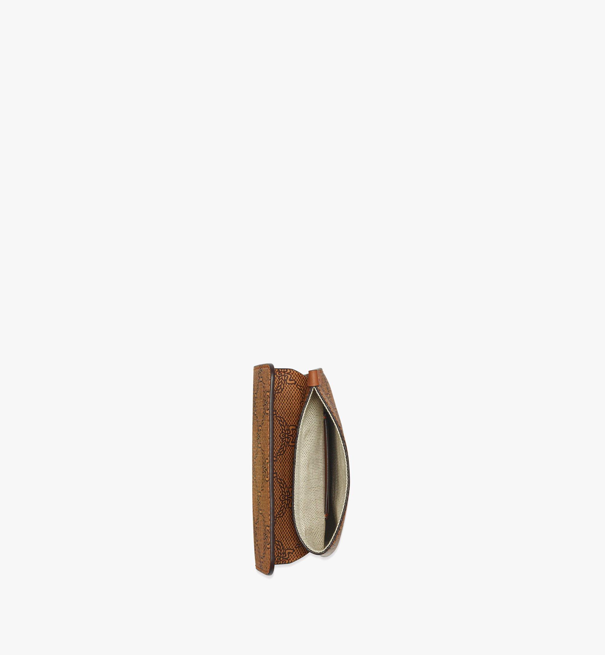MCM Himmel Crossbody Pouch in Lauretos Cognac MXZESAC08CO001 ほかの角度から見る 1