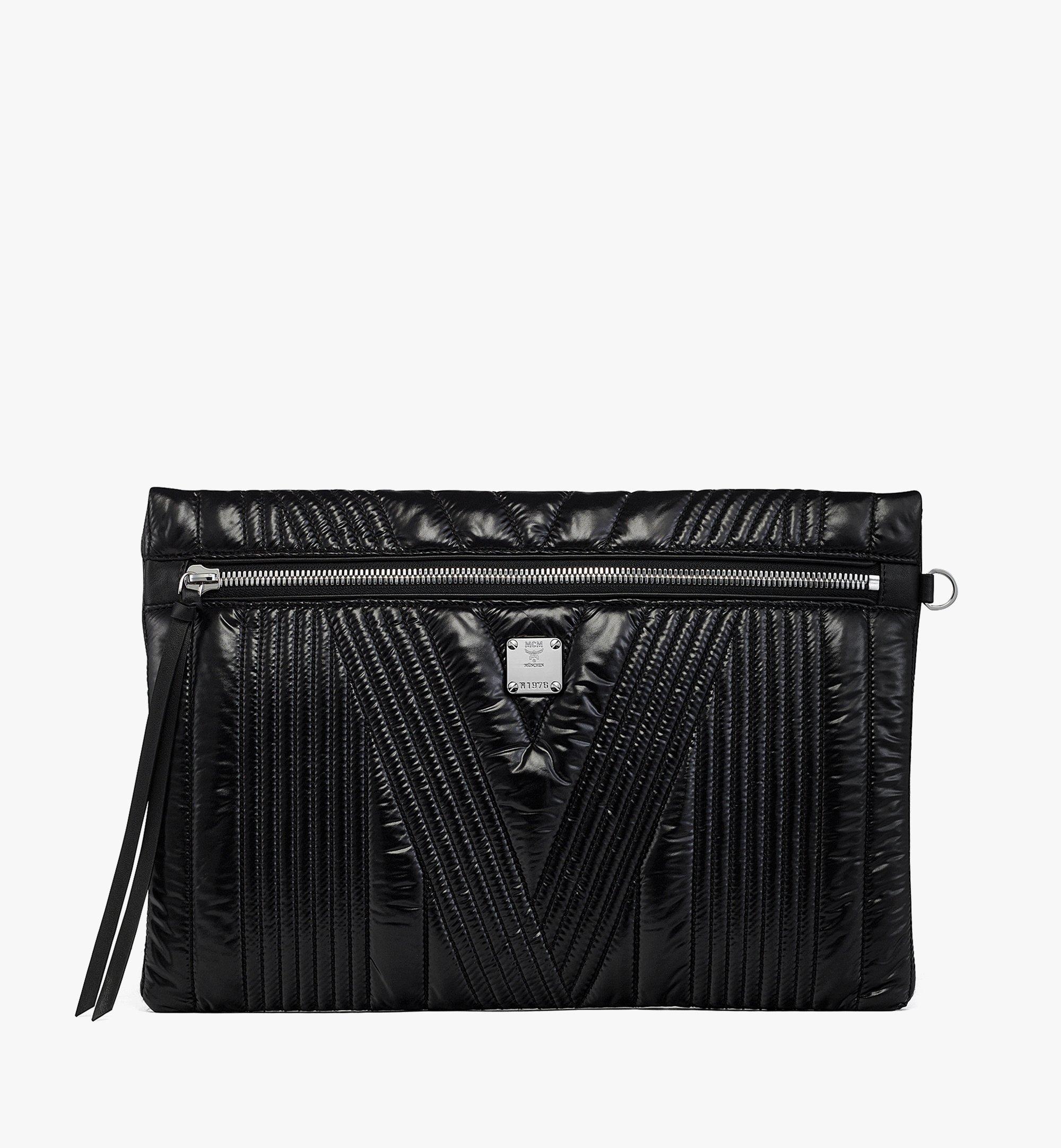 ミ*す様 MCM ブラック ボディバッグ 50408 保存袋付き Medium Kissen Zip Pouch in M Quilted Nylon Black | MCM ®US