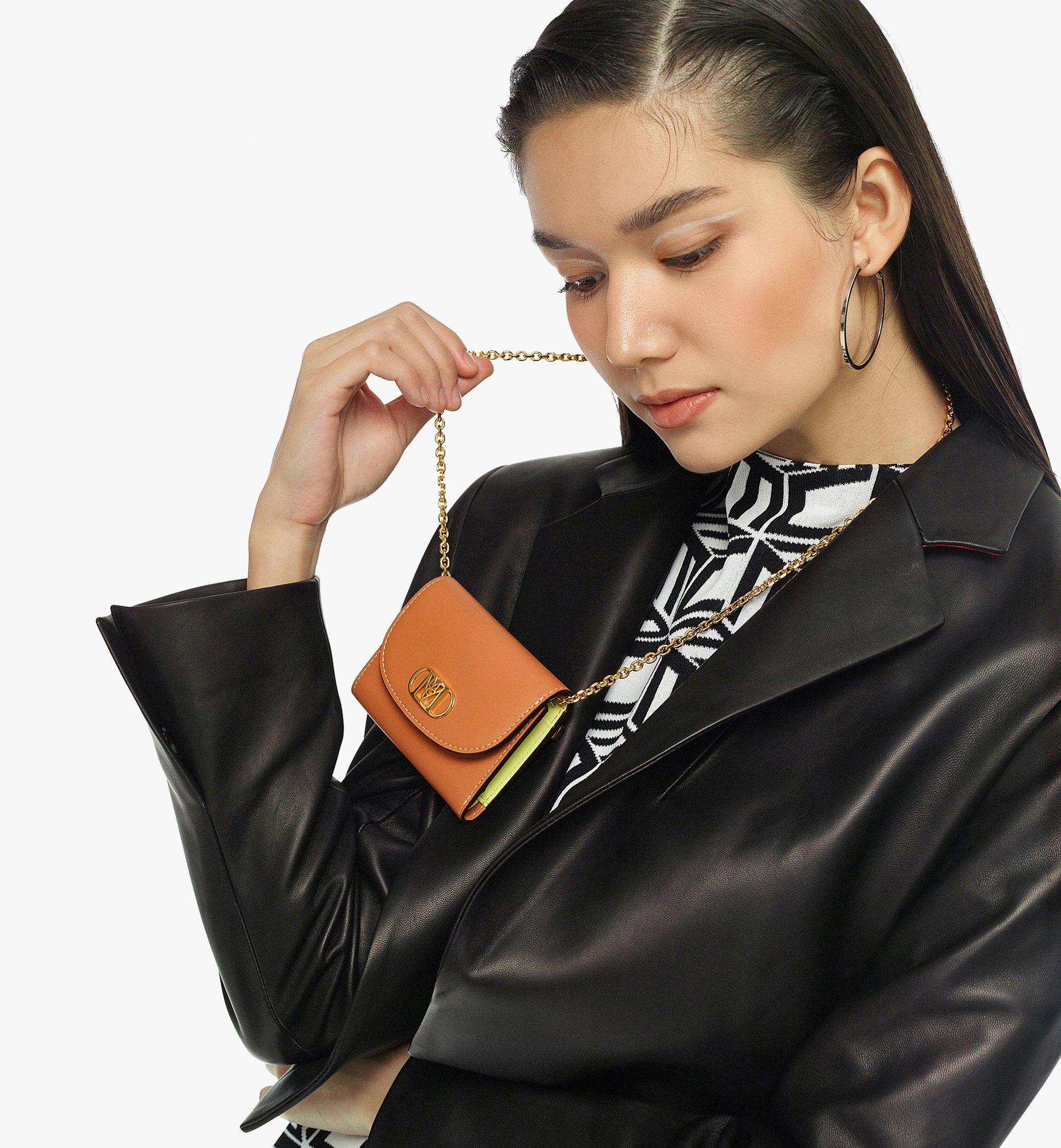 MCM Mode Travia Portemonnaie in Nappa Leather zum Umhängen Cognac MYLCSLM01CO001 Noch mehr sehen 2