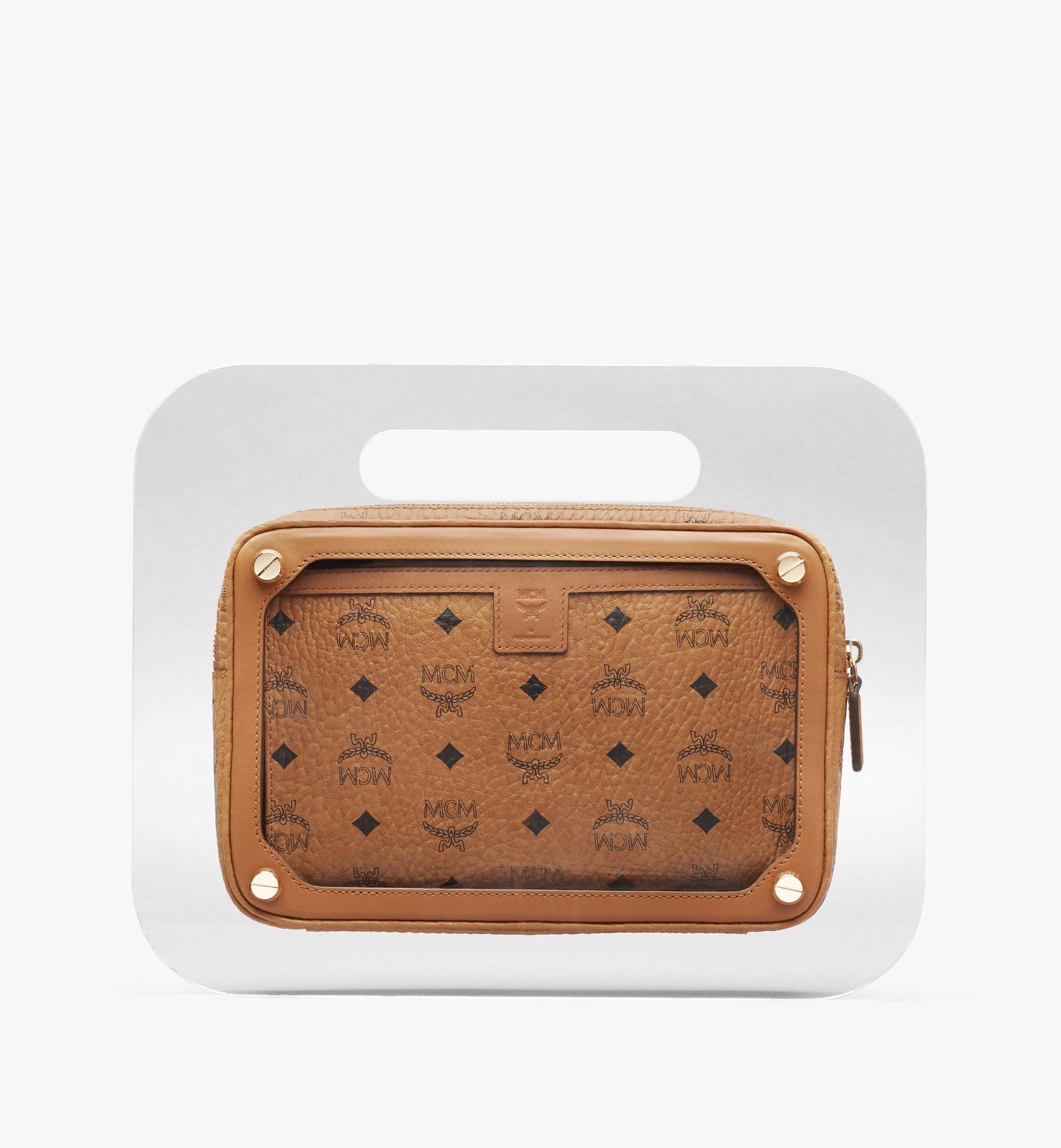 MCM 〈MCM by PHENOMENON〉アクリル ディスク バッグ - ヴィセトス Cognac MYZASJP01CO001 ほかの角度から見る 1
