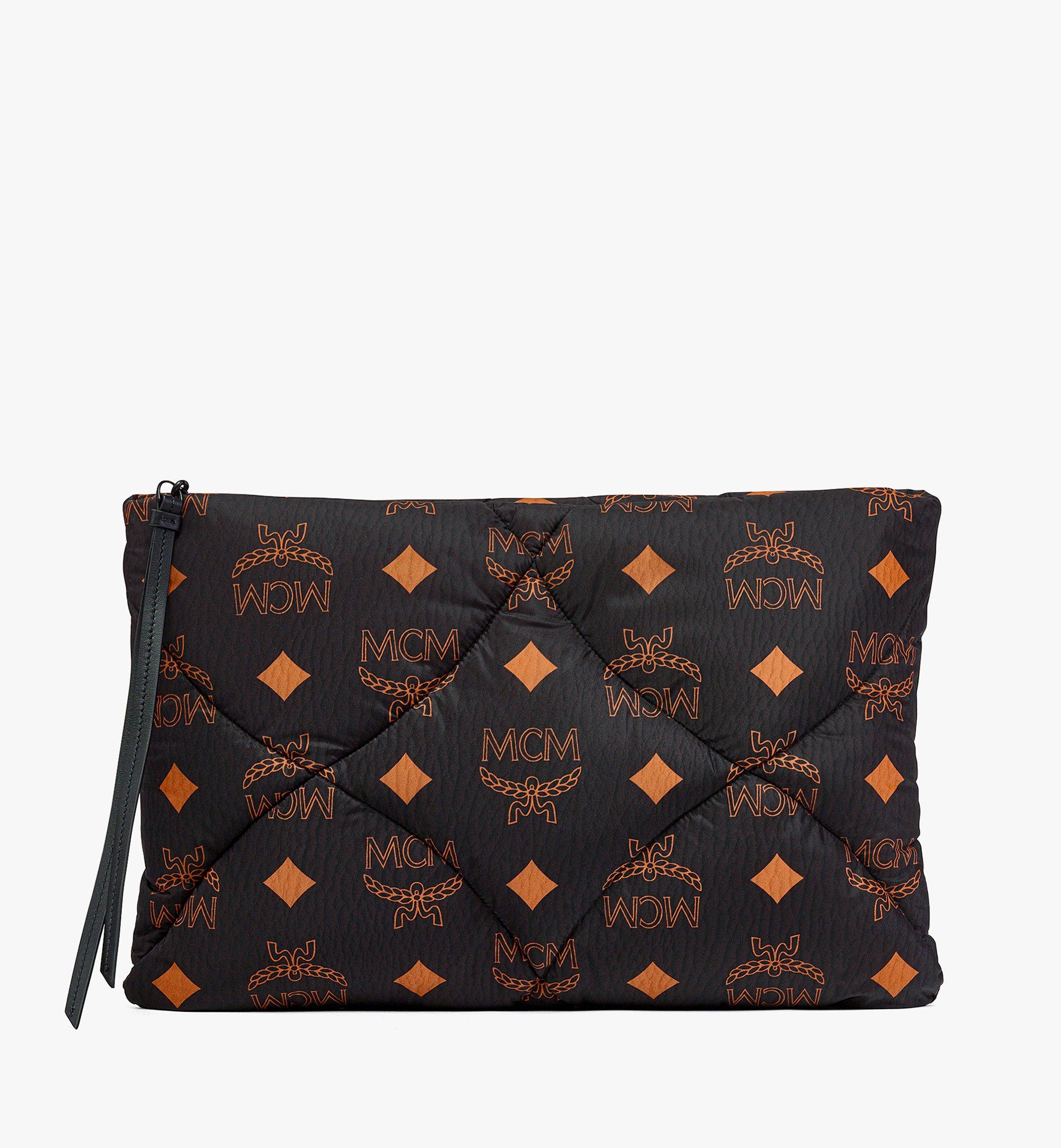 MCM Aren キルティング ポーチ - マキシモノグラムナイロン Black MYZDATA07BK001 ほかの角度から見る 1