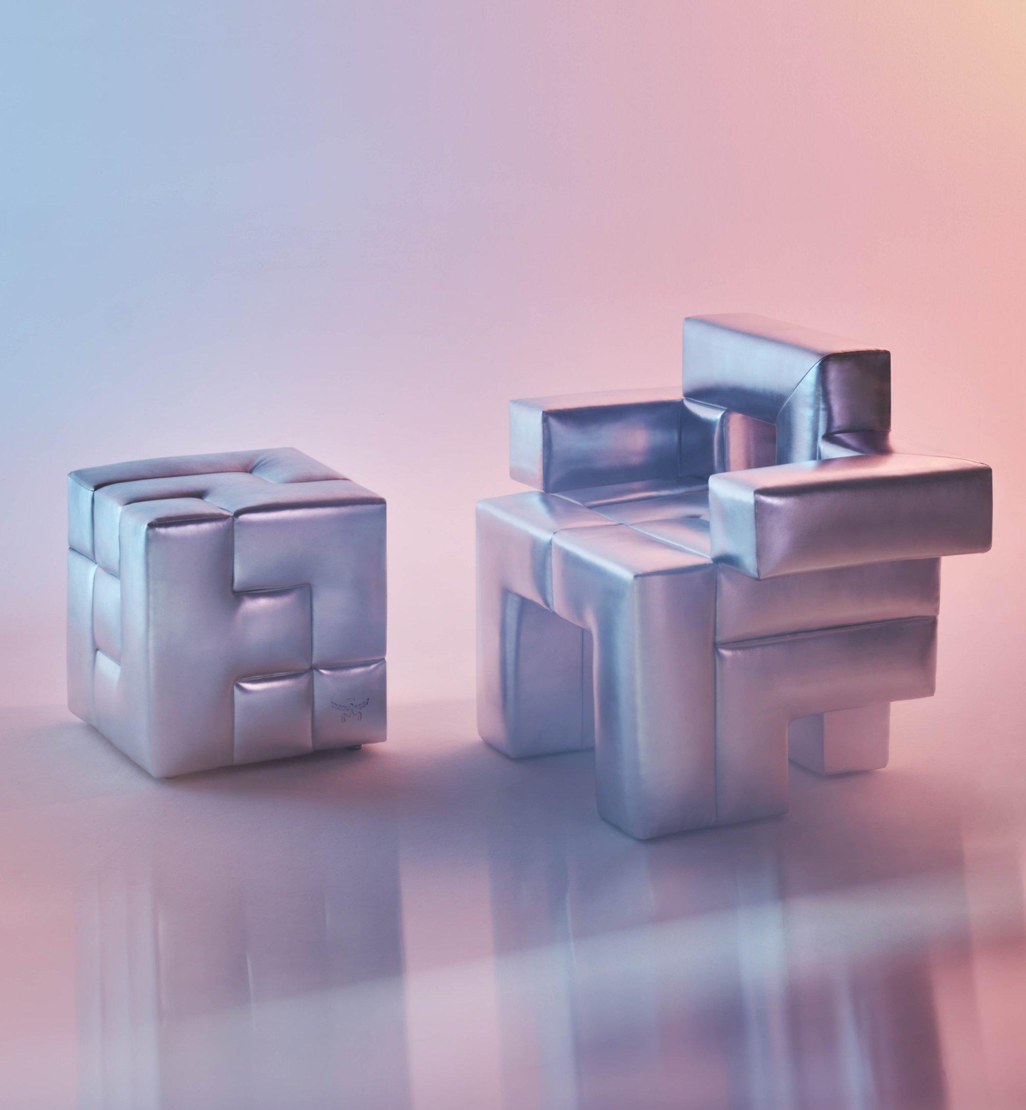 MCM Mind Teaser Silver WEARABLECASA07 更多视角 1