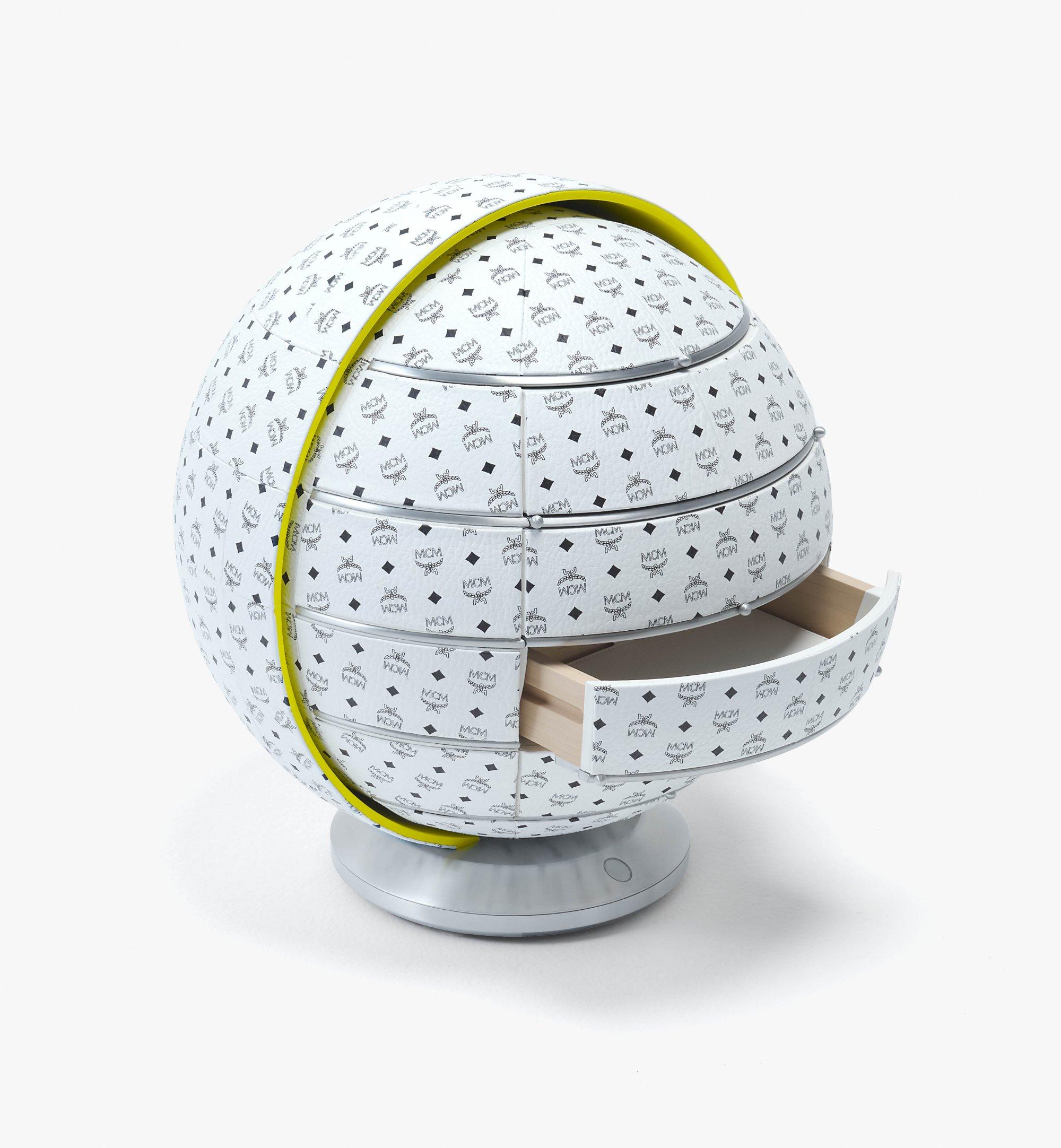 MCM 太空柜系列 White WEARABLECASA12 更多视角 3